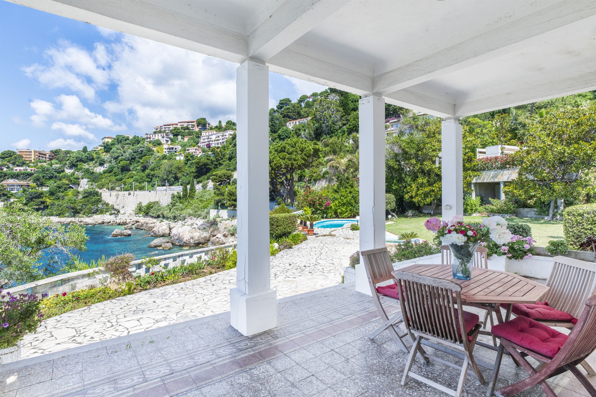 maison de maître 12 Pièces en vente sur CAP D AIL (06320)