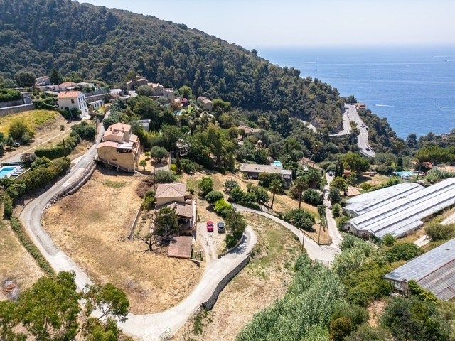 terrain à bâtir en vente sur EZE (06360)