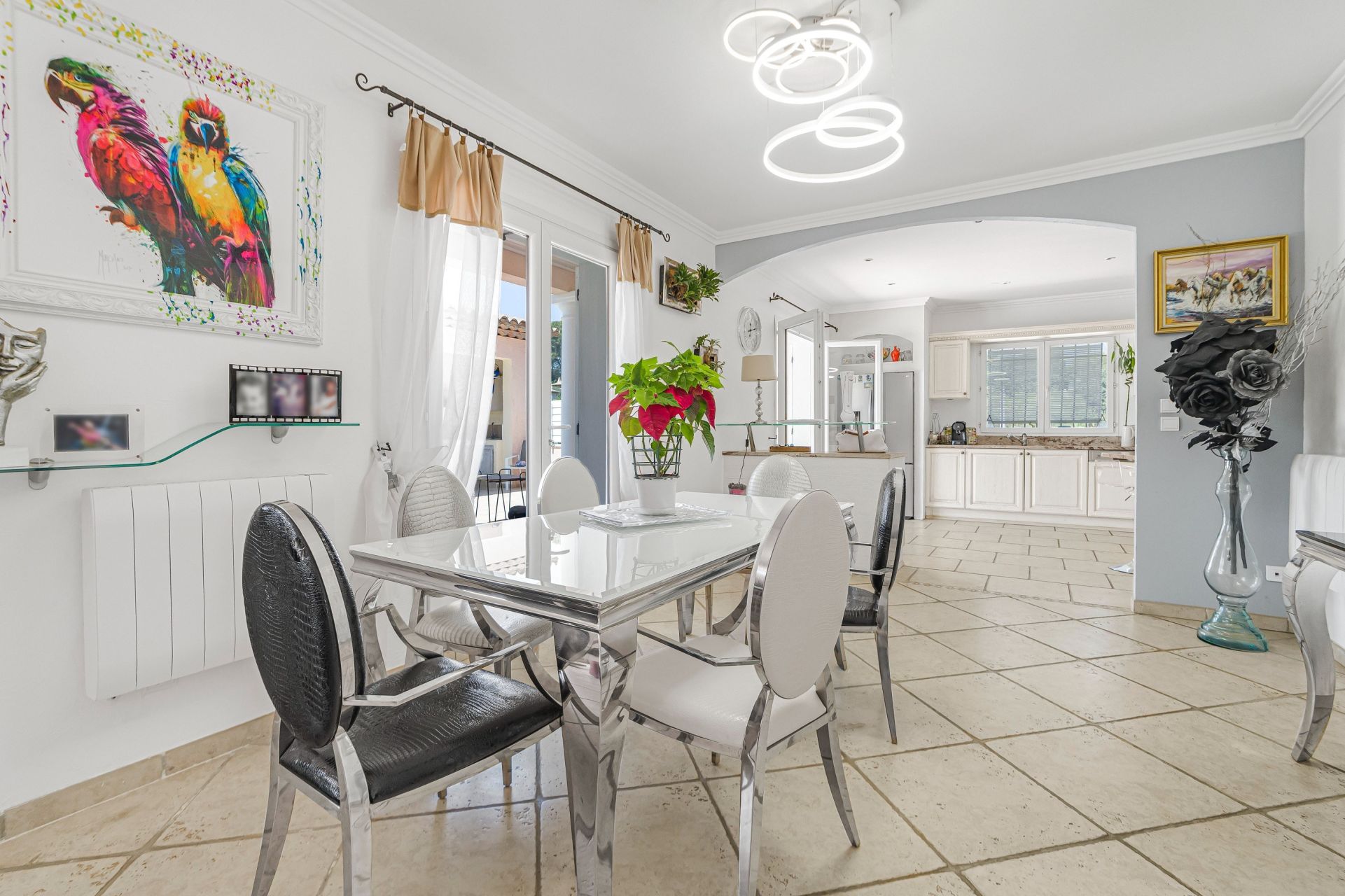 villa 8 Pièces en vente sur MOUANS SARTOUX (06370)