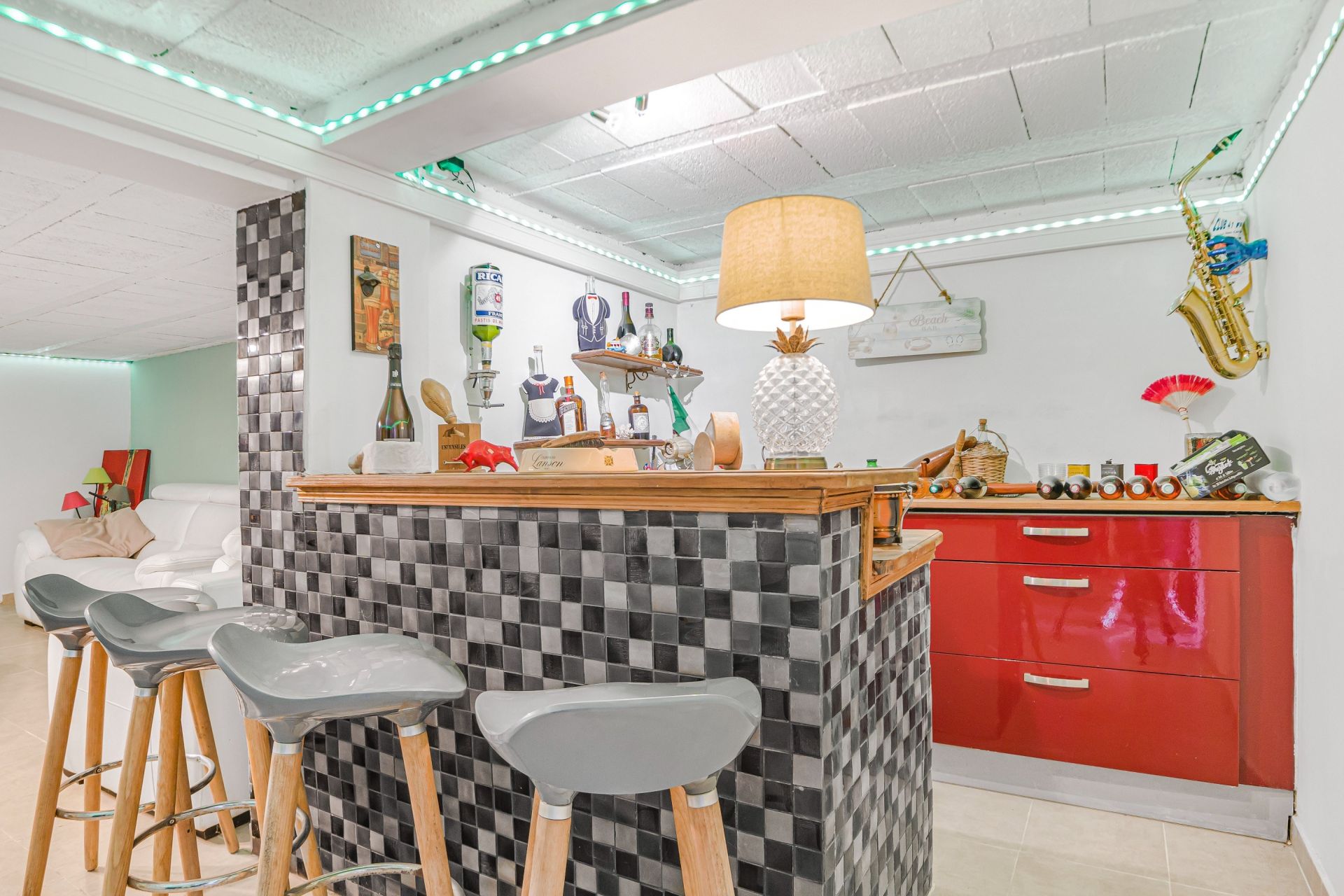 villa 8 Pièces en vente sur MOUANS SARTOUX (06370)