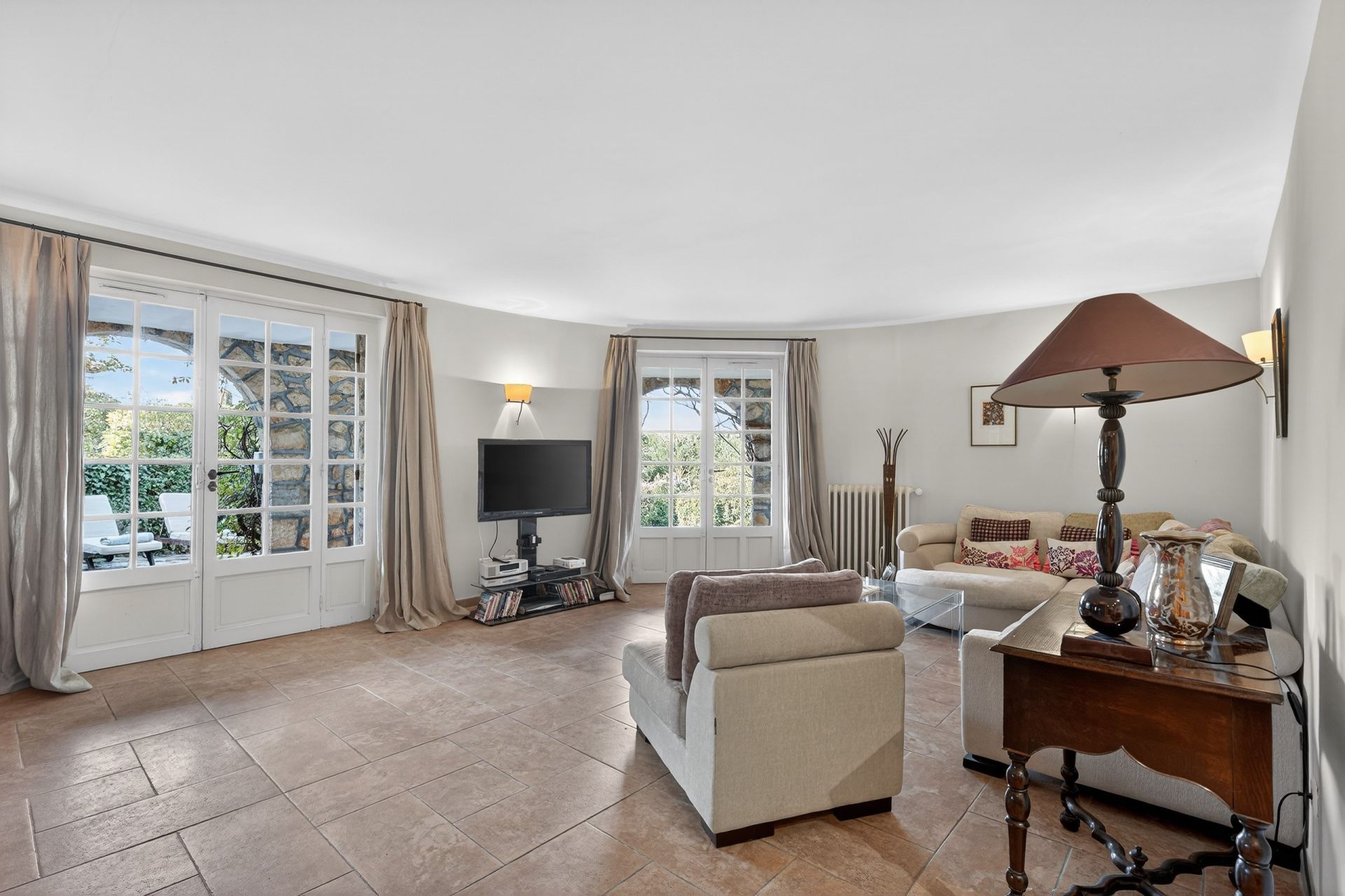 villa 5 Pièces en vente sur MOUGINS (06250)