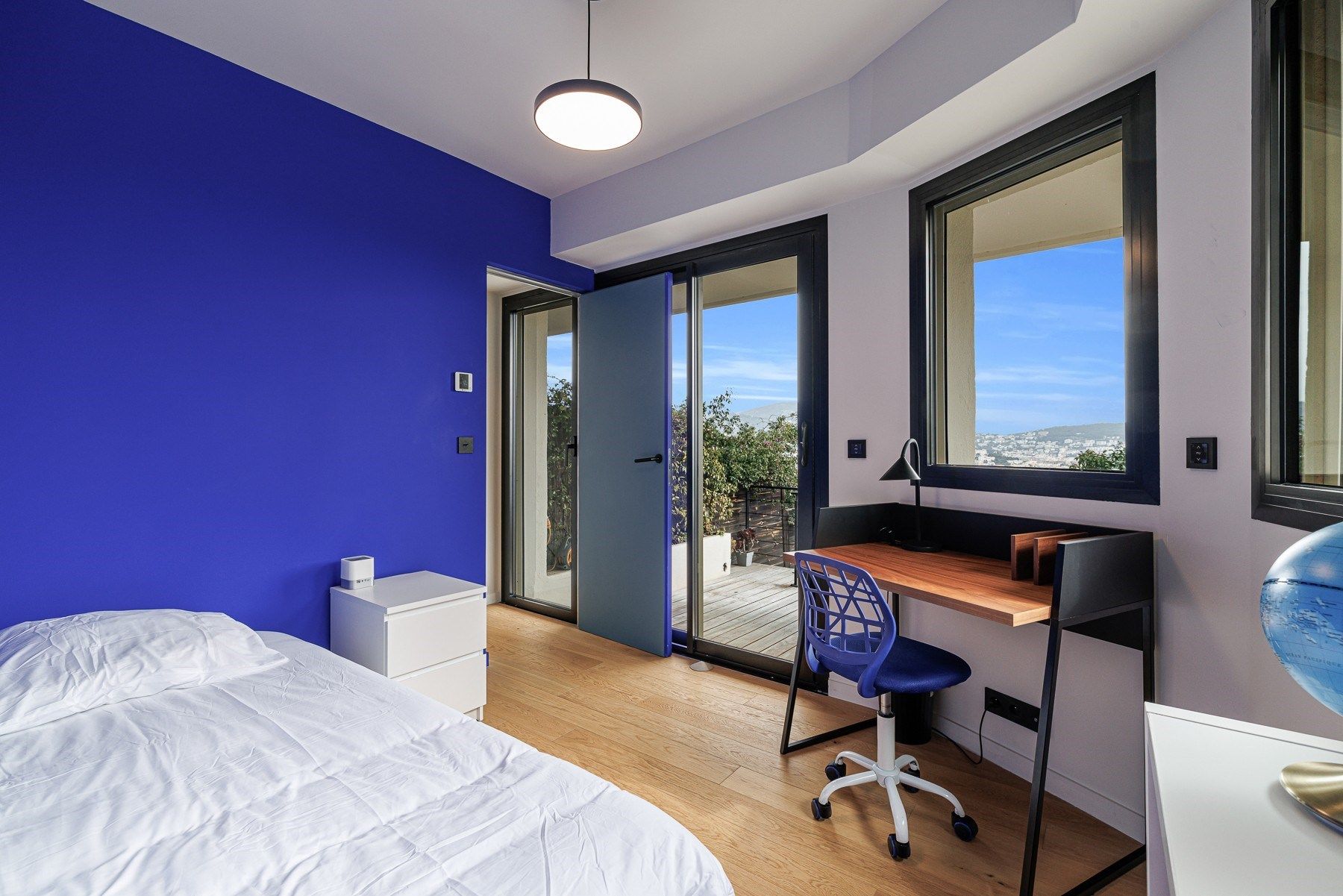 apartment 5 Rooms for sale on NICE (06000)