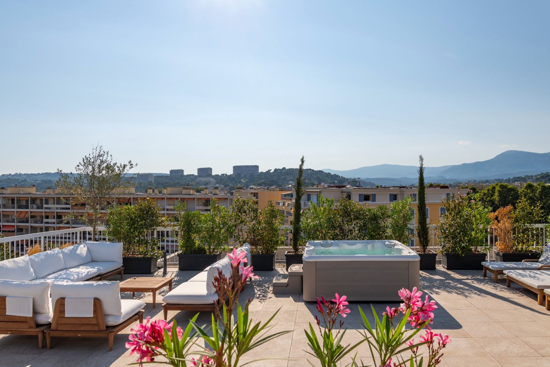 appartement 4 Pièces en vente sur CAGNES SUR MER (06800)