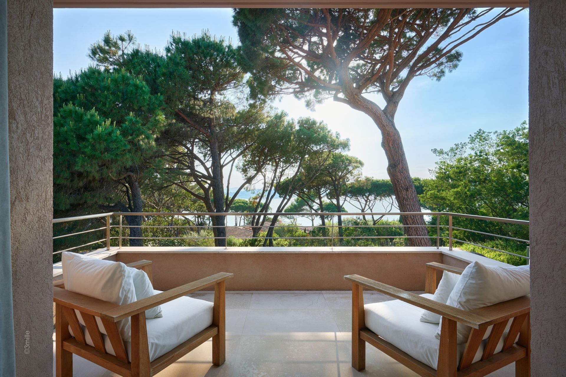 maison provençale 9 Pièces en vente sur ST TROPEZ (83990)