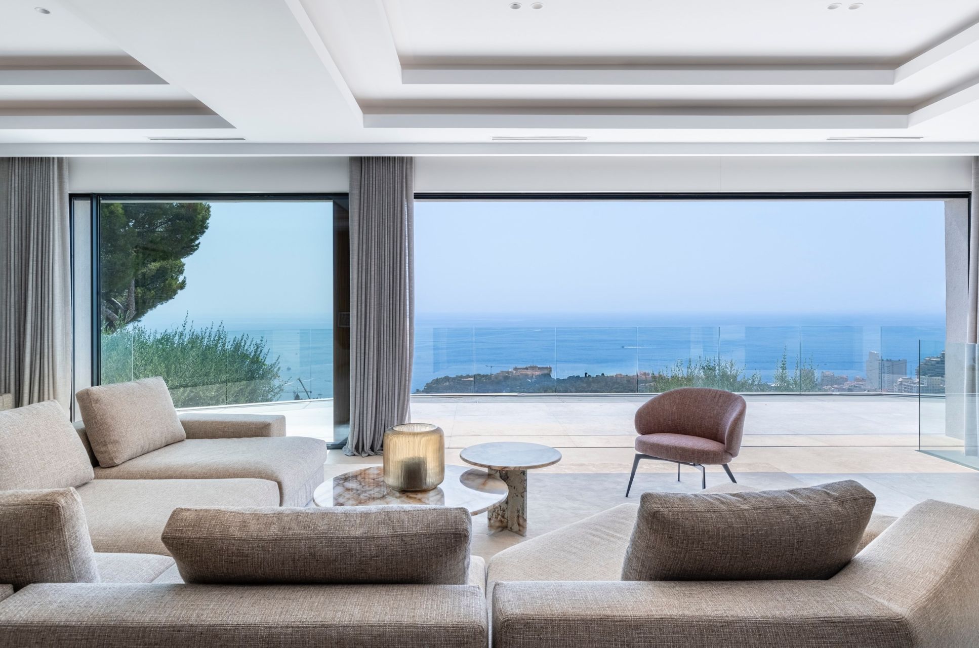 villa 6 Pièces en vente sur BEAUSOLEIL (06240)