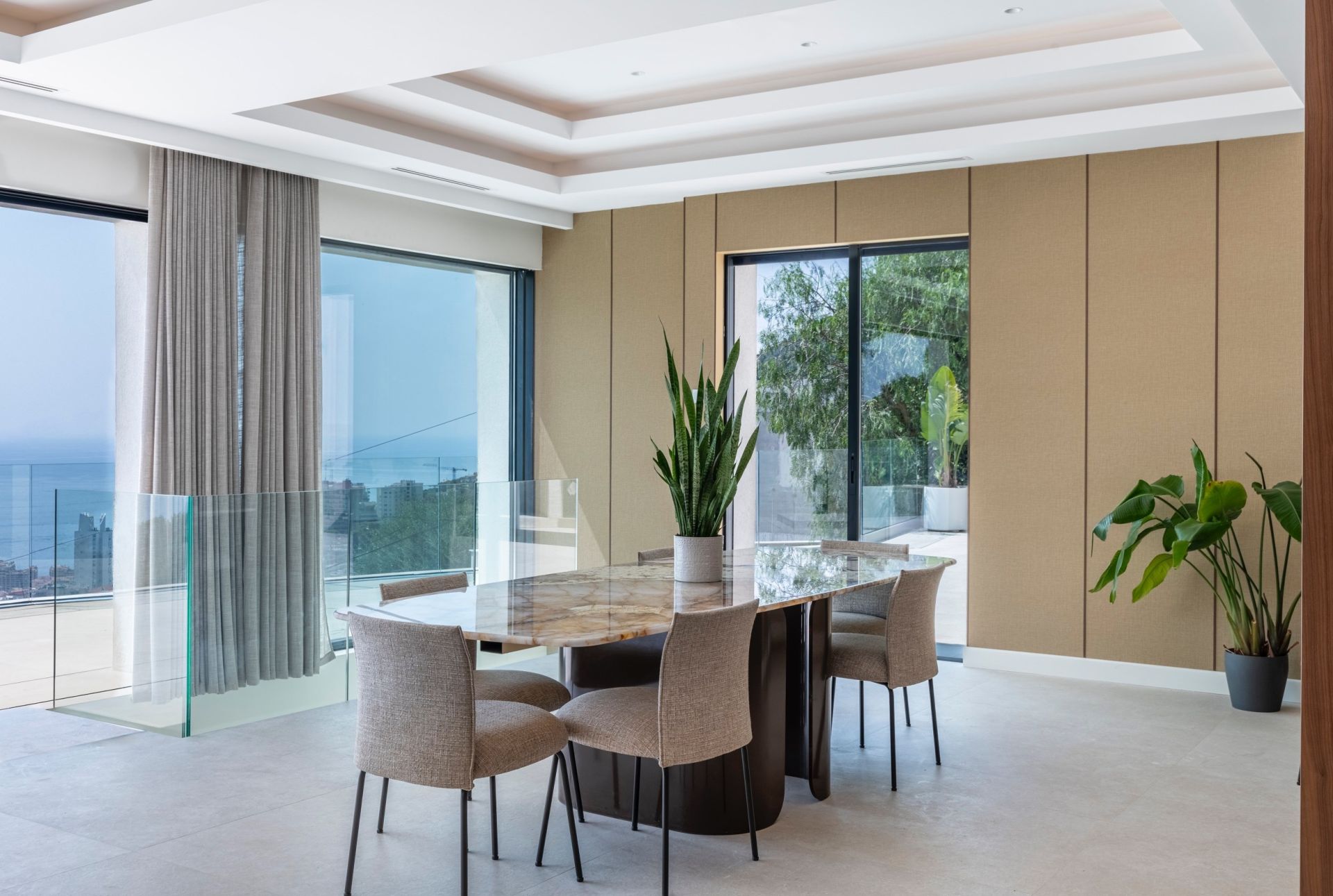 villa 6 Pièces en vente sur BEAUSOLEIL (06240)
