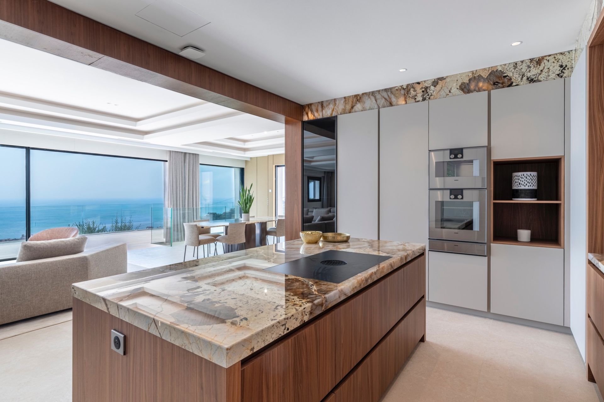 villa 6 Pièces en vente sur BEAUSOLEIL (06240)