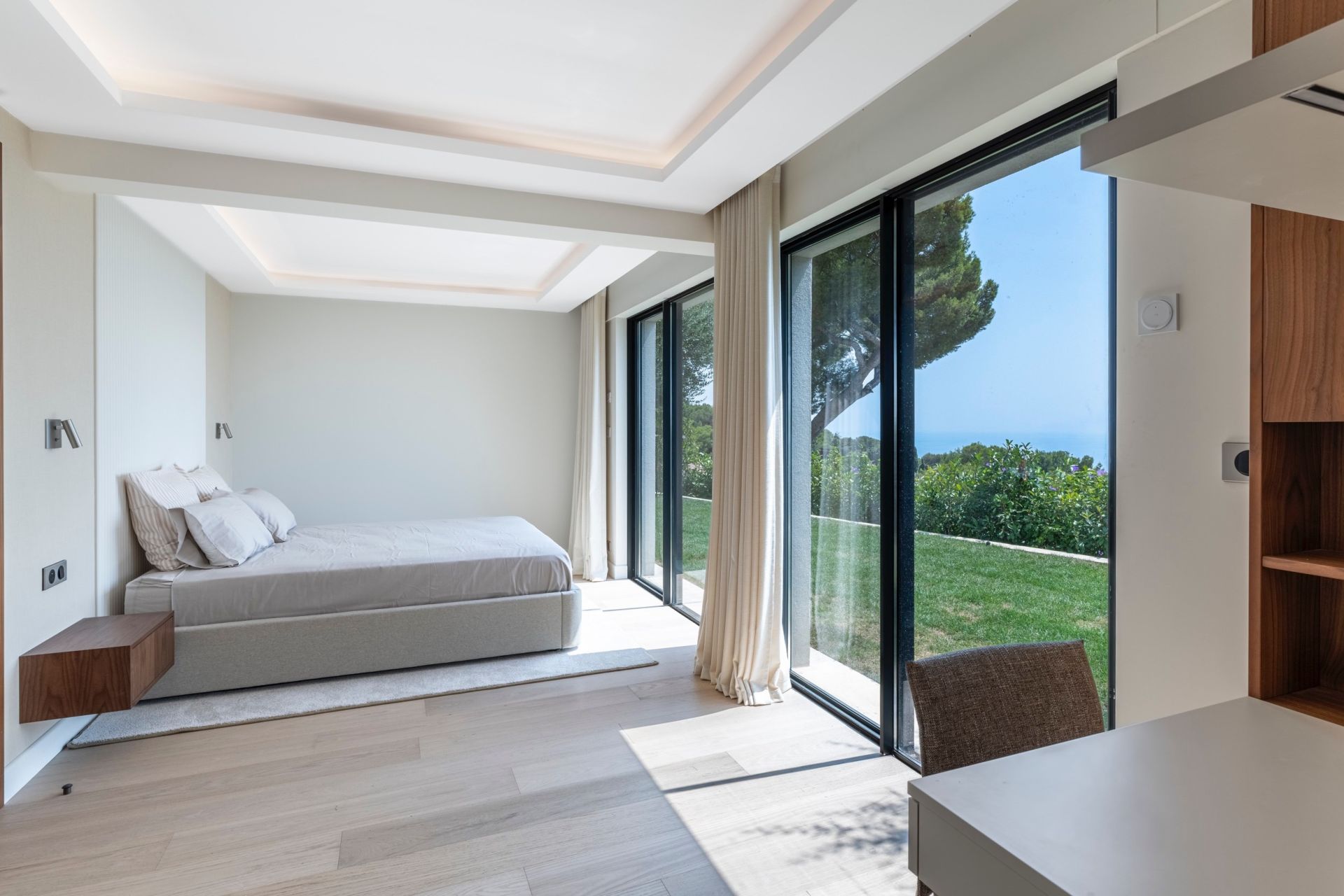 villa 6 Pièces en vente sur BEAUSOLEIL (06240)