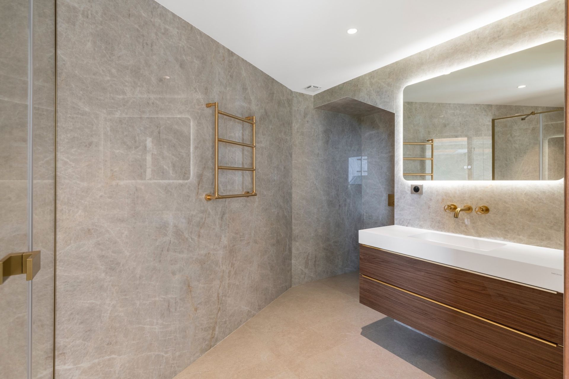 villa 6 Pièces en vente sur BEAUSOLEIL (06240)