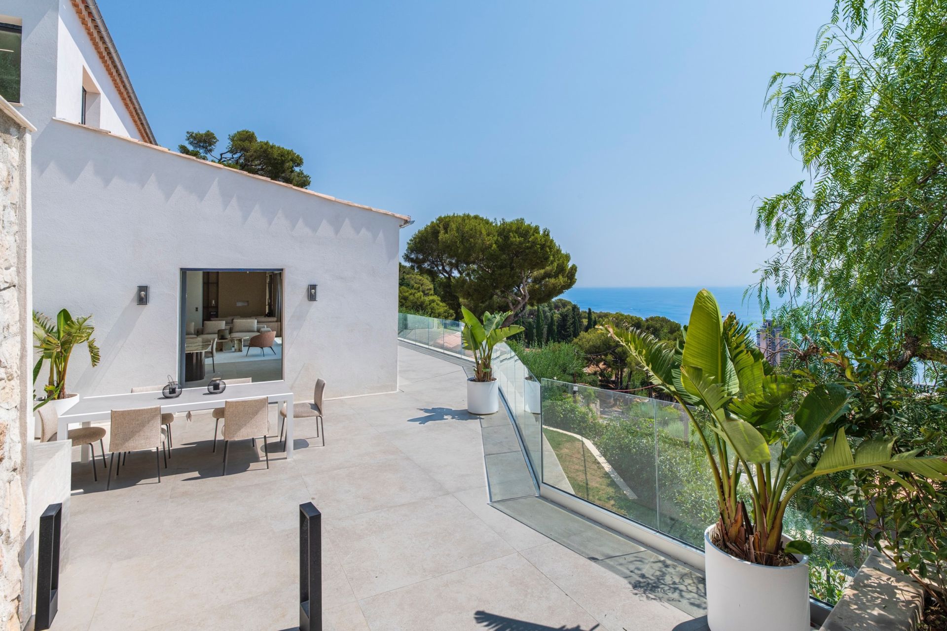 villa 6 Pièces en vente sur BEAUSOLEIL (06240)
