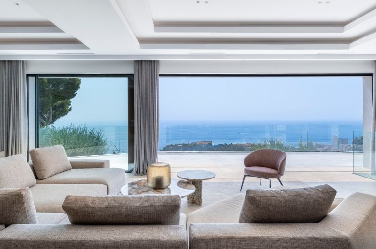 villa 6 Pièces en vente sur BEAUSOLEIL (06240)