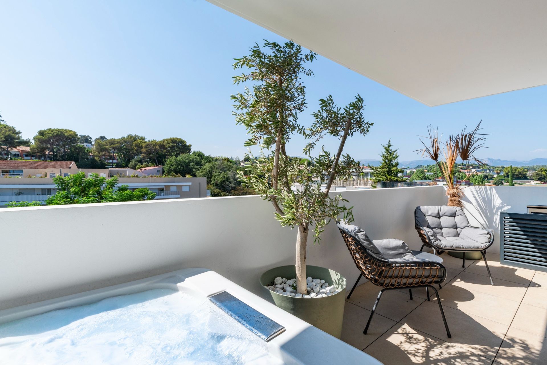apartment 2 Rooms for sale on VILLENEUVE LOUBET (06270)