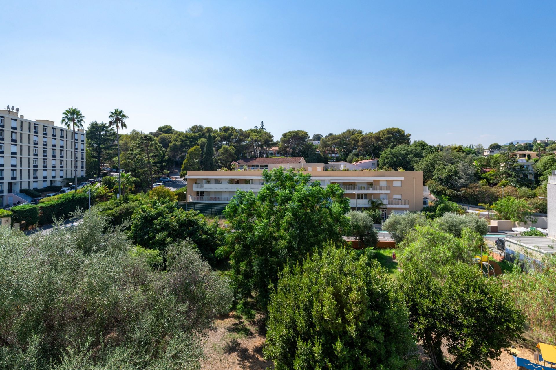 apartment 2 Rooms for sale on VILLENEUVE LOUBET (06270)