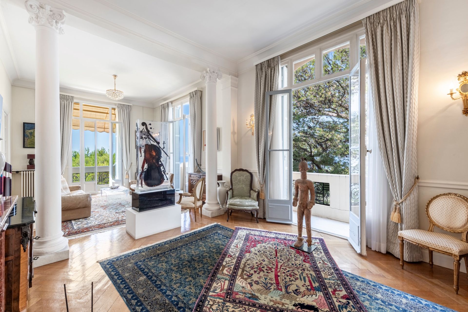villa 6 Rooms for sale on NICE (06000)