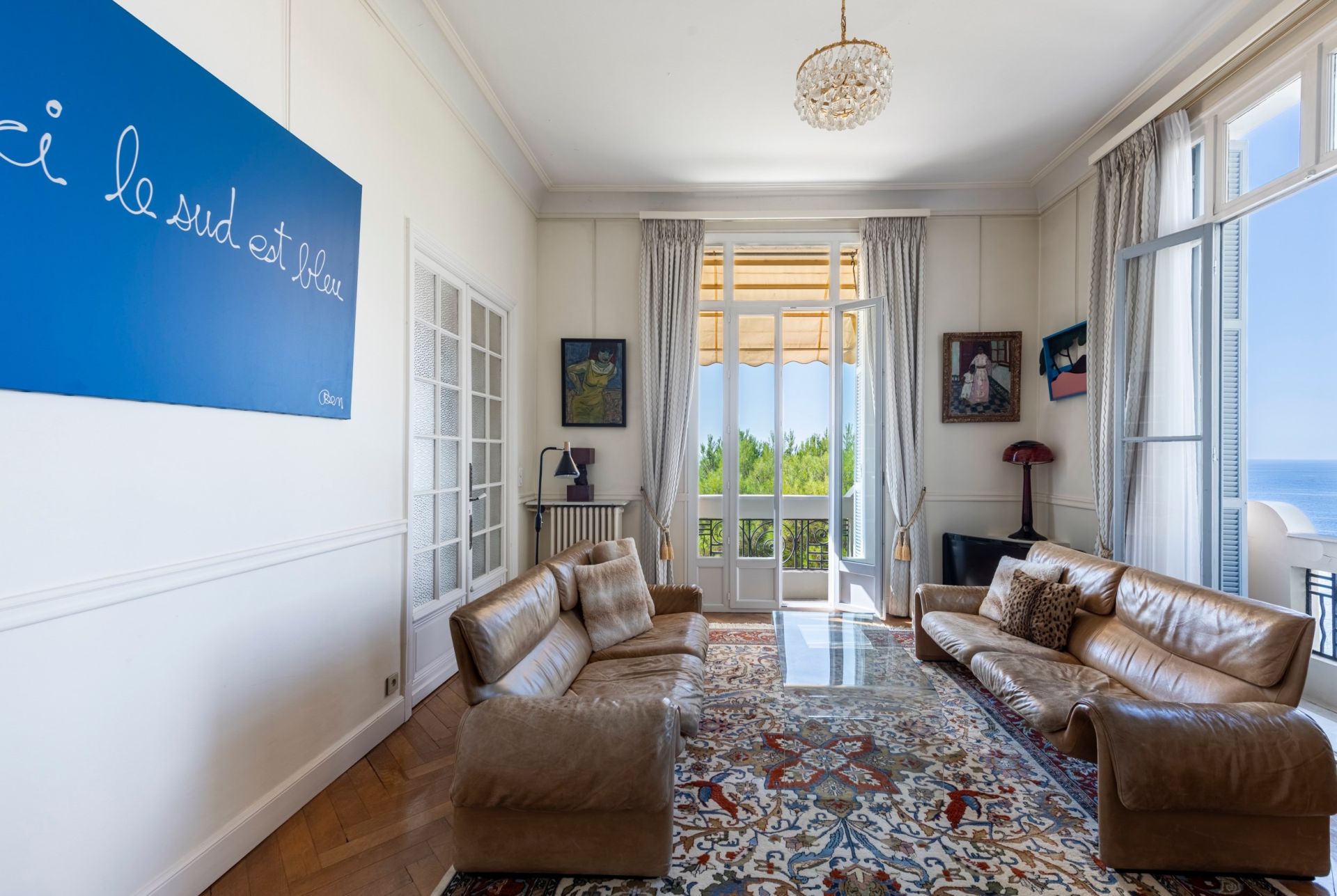 villa 6 Rooms for sale on NICE (06000)