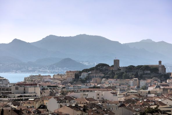 Vente Appartement Cannes 2&nbsp;Pièces 77&nbsp;m²