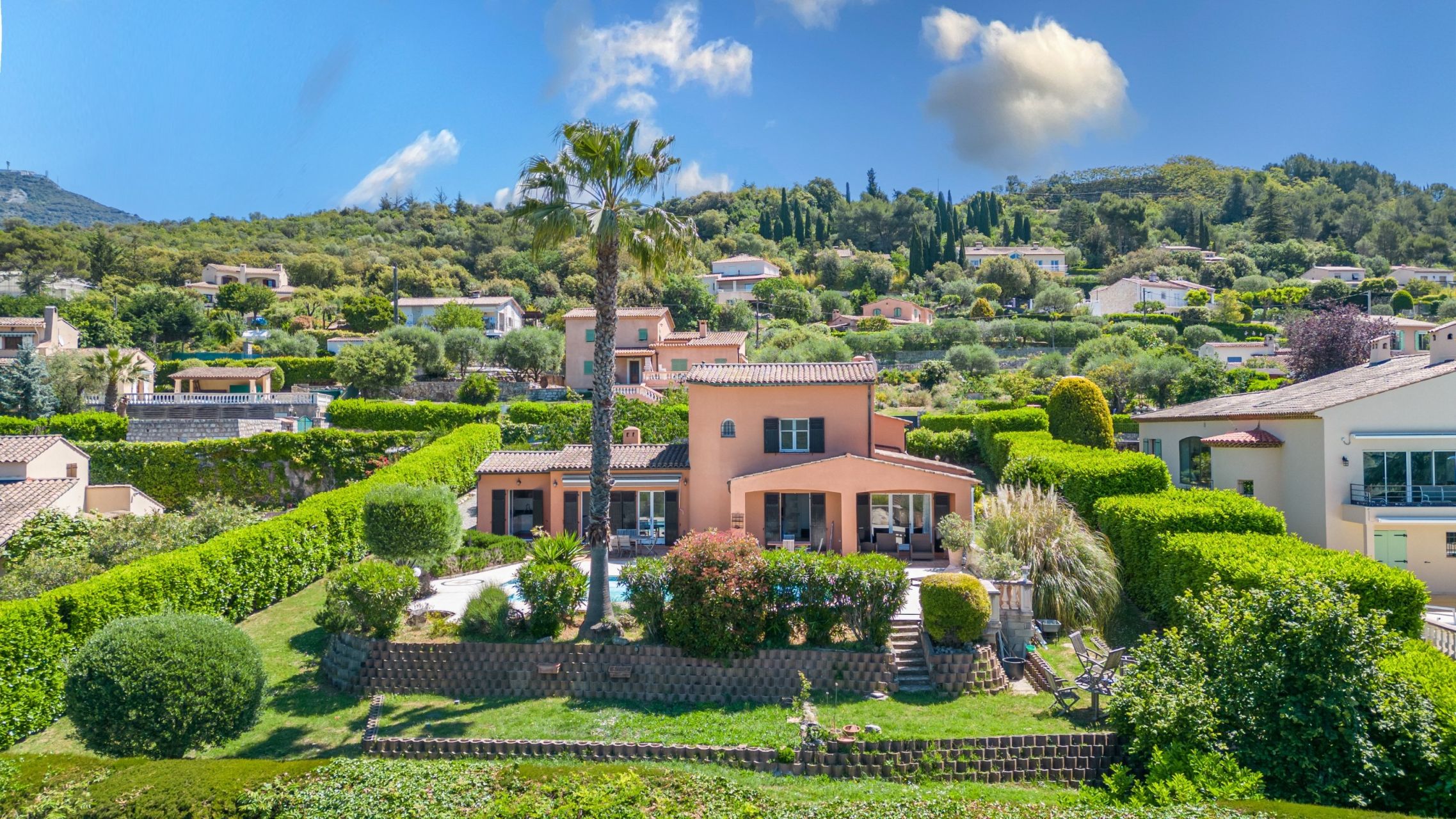 villa 6 Pièces en vente sur LA TURBIE (06320)