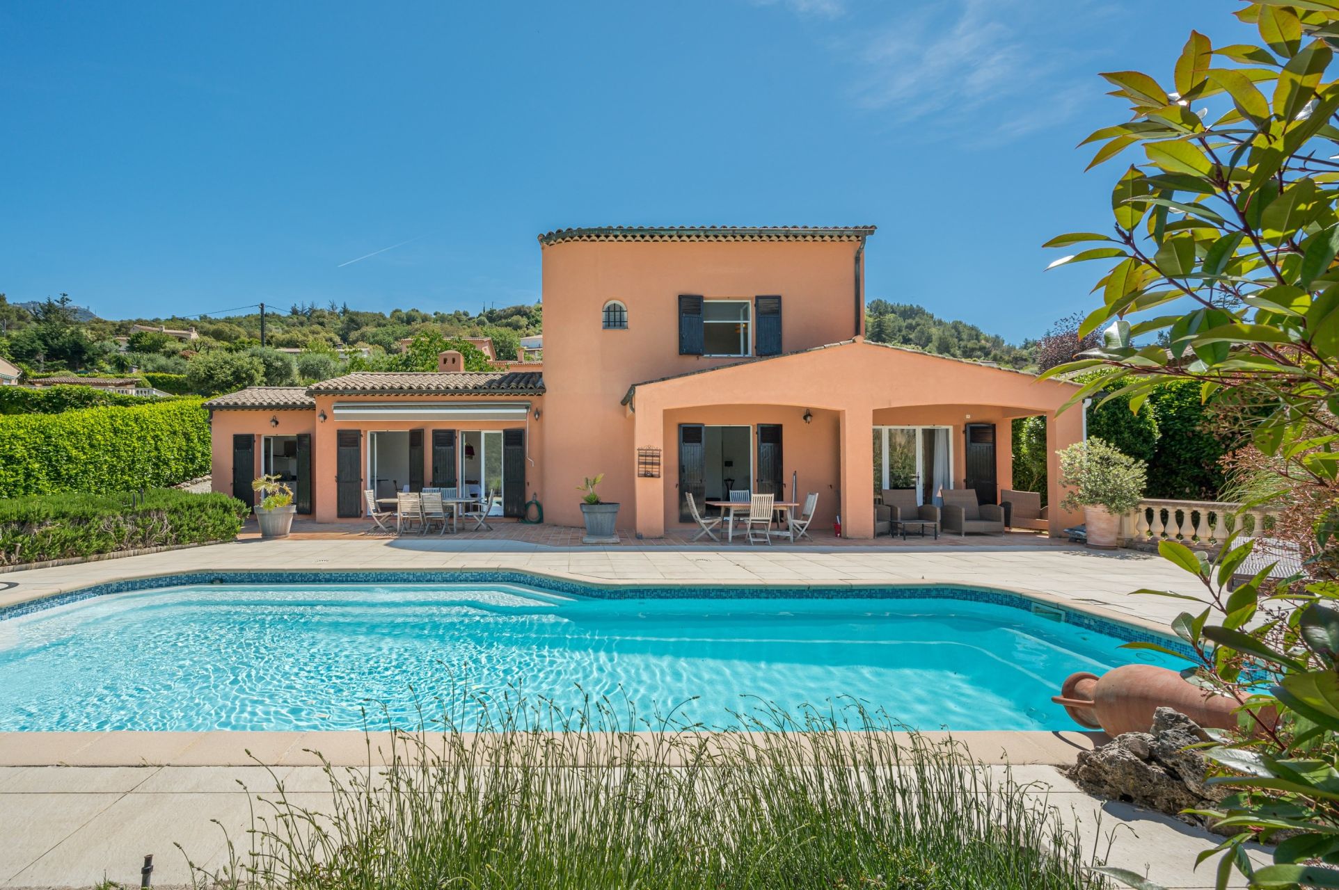 villa 6 Pièces en vente sur LA TURBIE (06320)