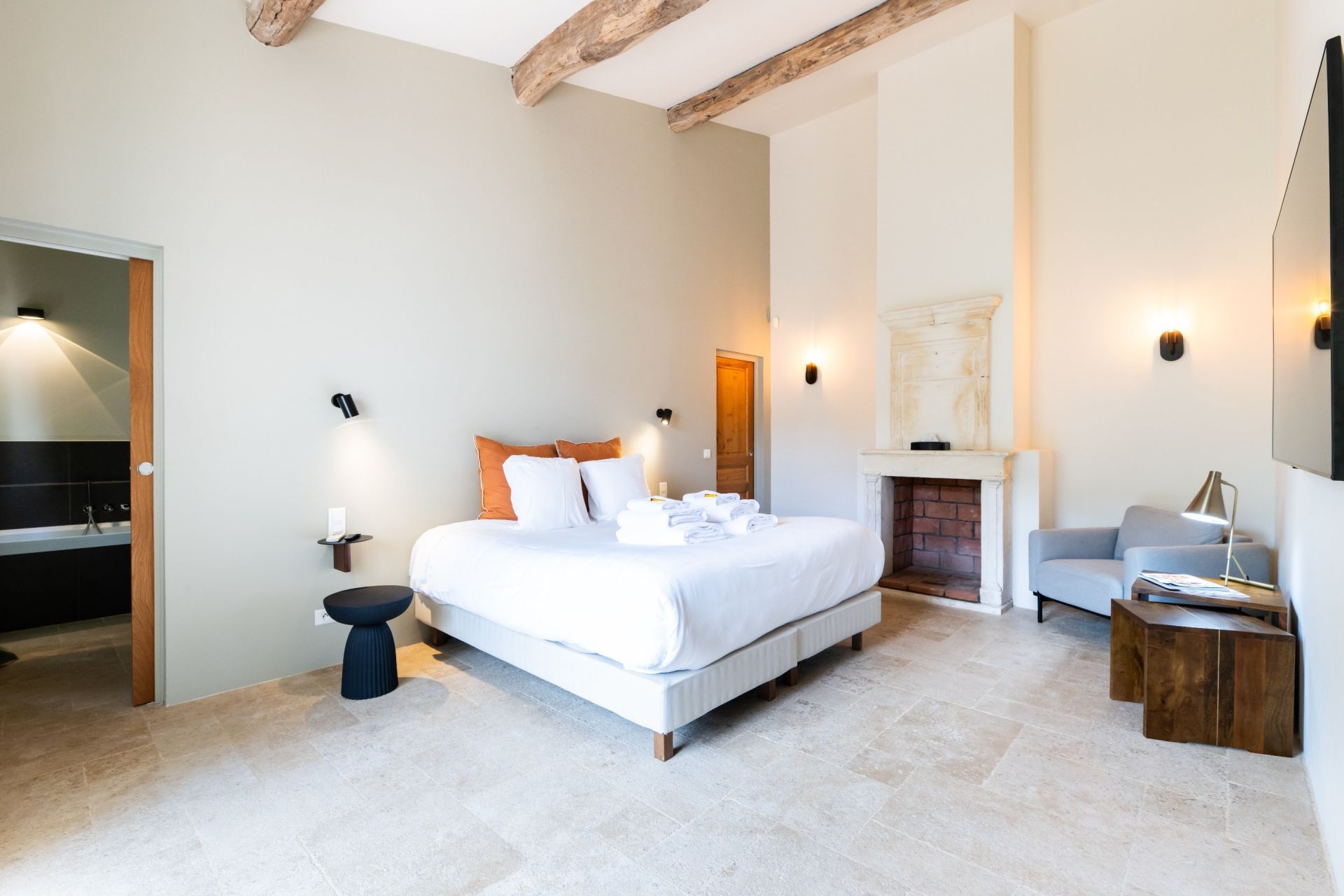 mas 13 Rooms for sale on RAMATUELLE (83350)