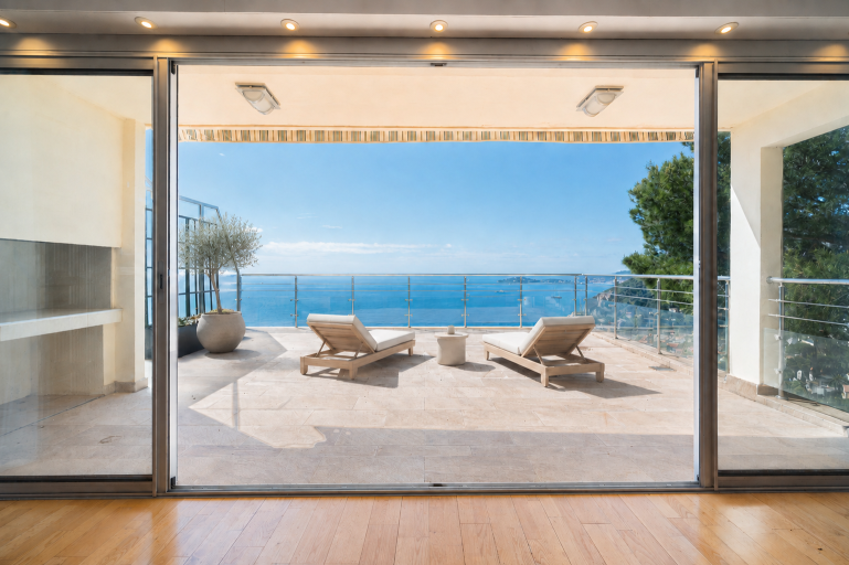 triplex 5 Pièces en vente sur EZE (06360)