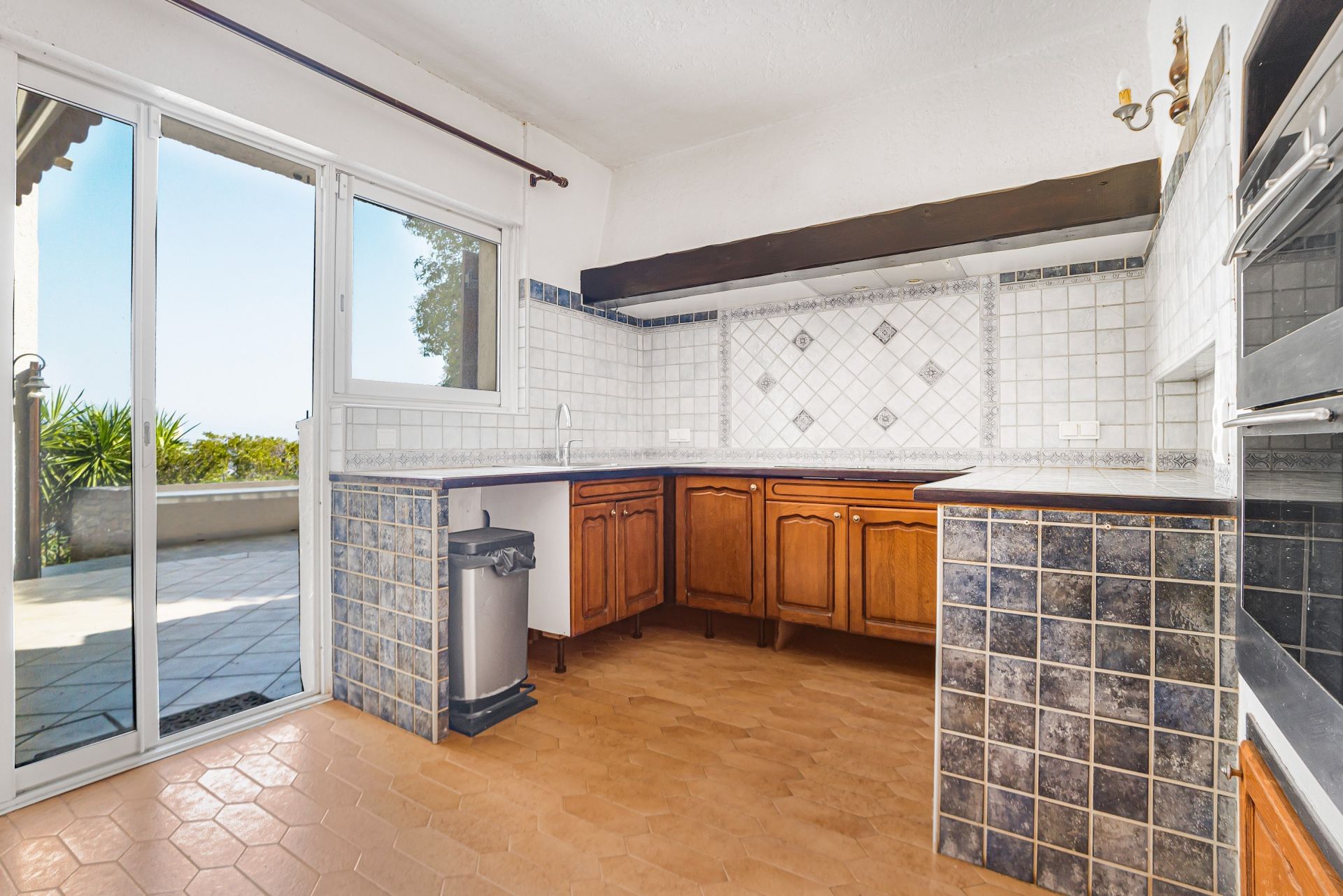 villa 8 Pièces en vente sur THEOULE SUR MER (06590)