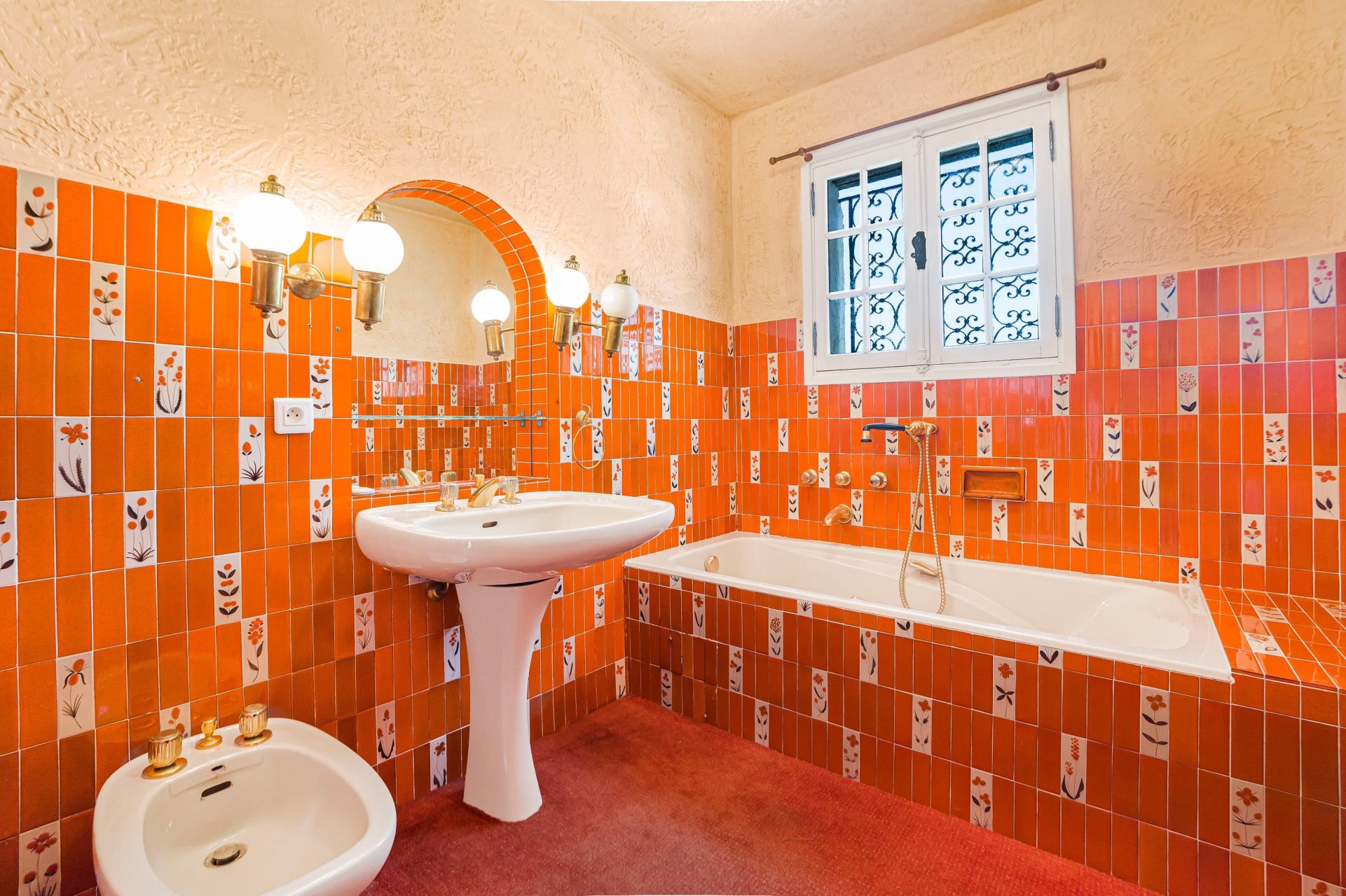 villa 8 Pièces en vente sur THEOULE SUR MER (06590)