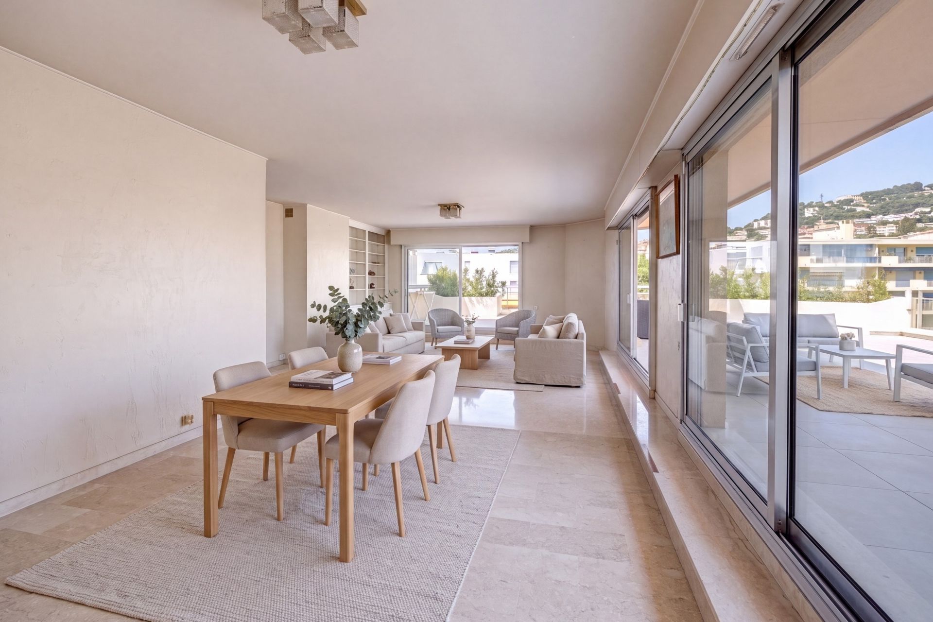appartement 6 Pièces en vente sur CANNES (06400)