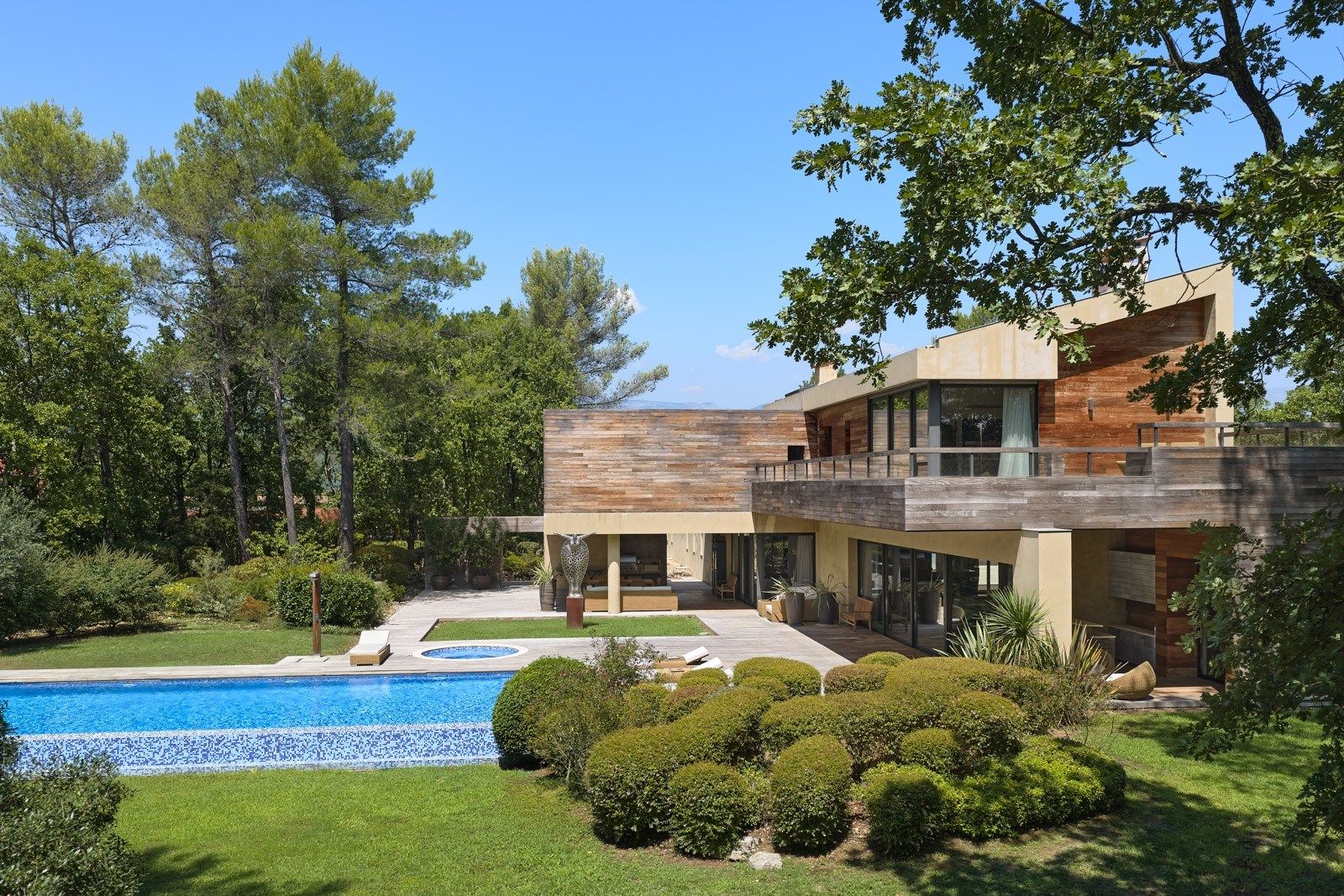 maison contemporaine 6 Pièces en vente sur FAYENCE (83440)