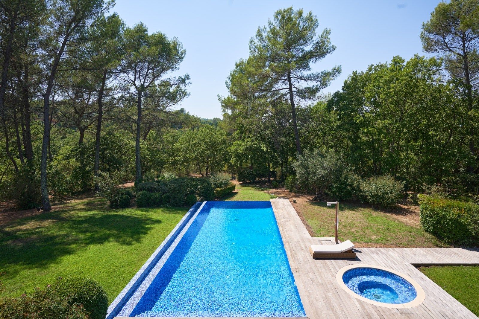 maison contemporaine 6 Pièces en vente sur FAYENCE (83440)