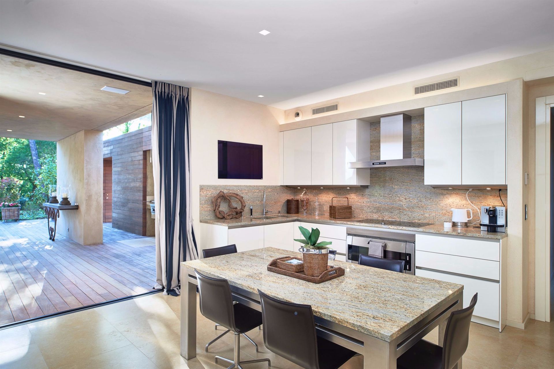 maison contemporaine 6 Pièces en vente sur FAYENCE (83440)