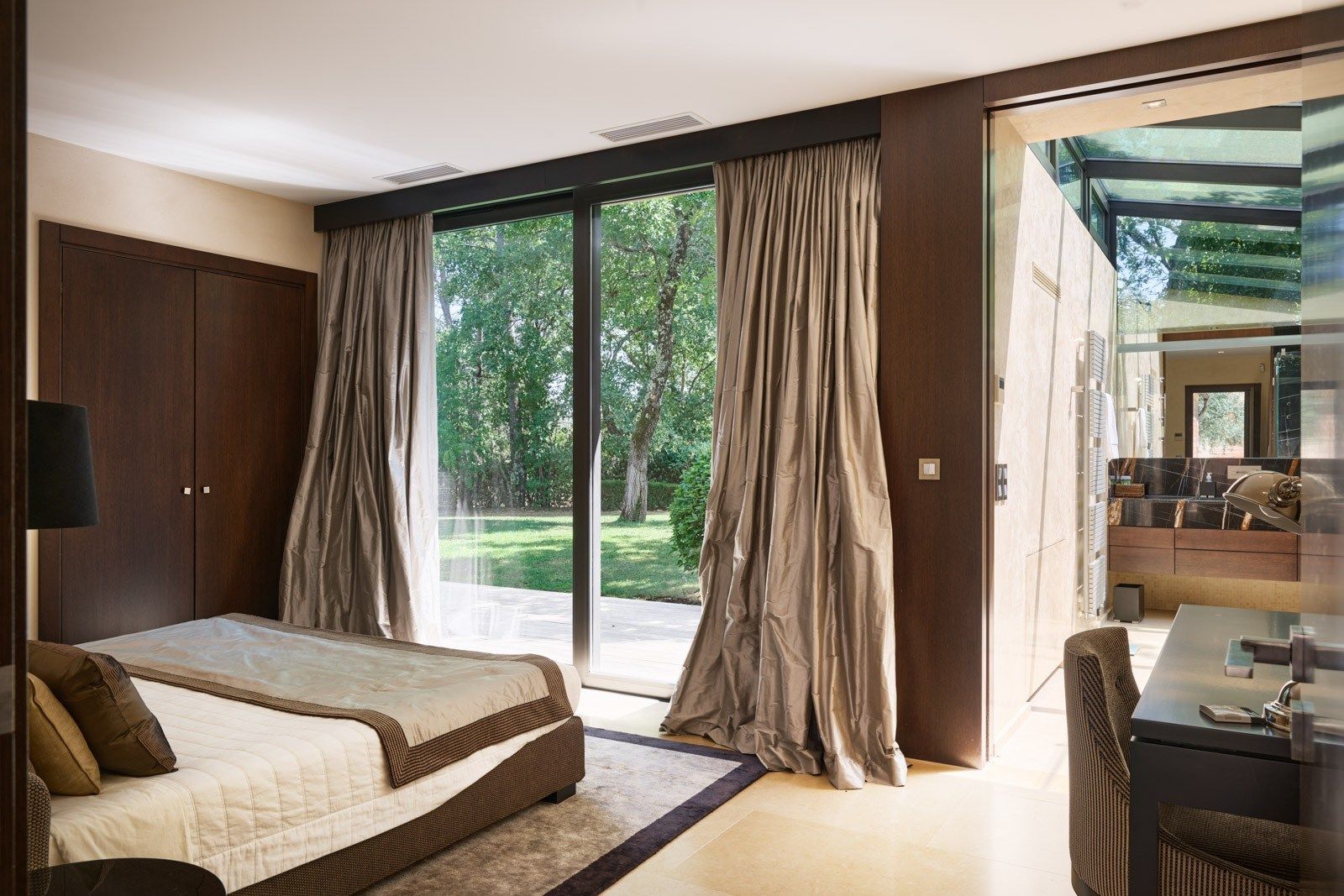 contemporary house 6 Rooms for sale on FAYENCE (83440)
