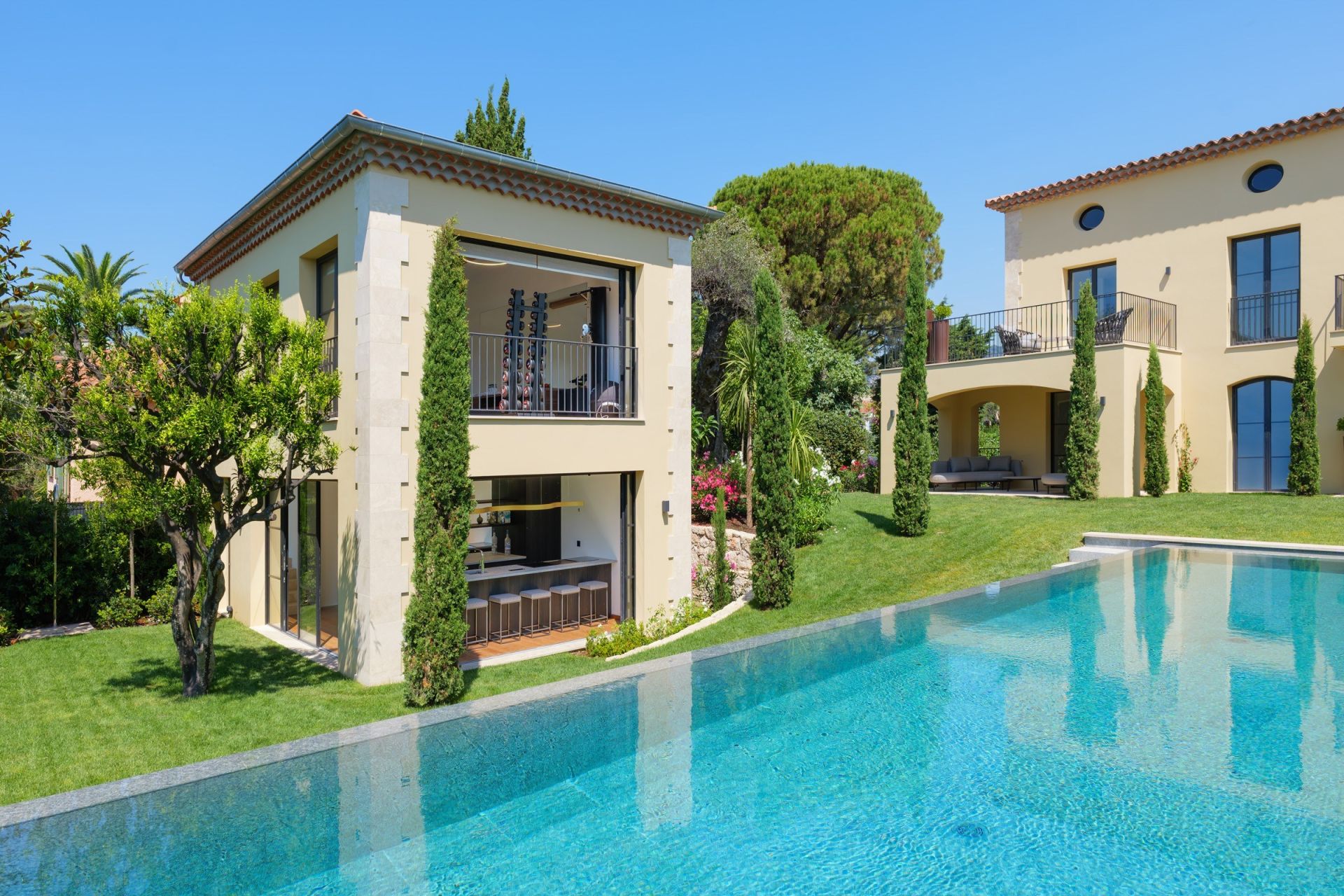 contemporary house 12 Rooms for sale on ST JEAN CAP FERRAT (06230)