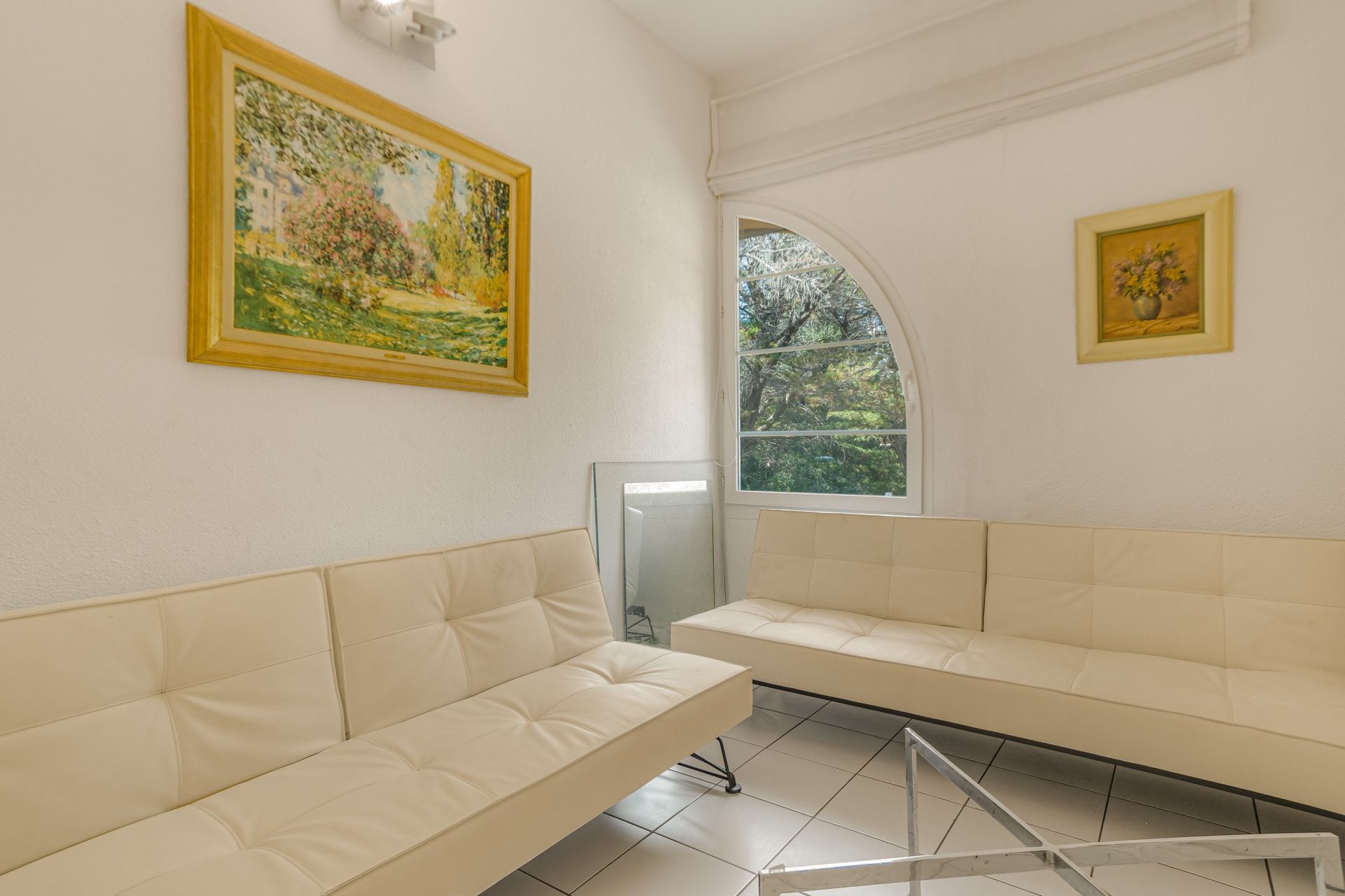 provencal house 7 Rooms for sale on THEOULE SUR MER (06590)