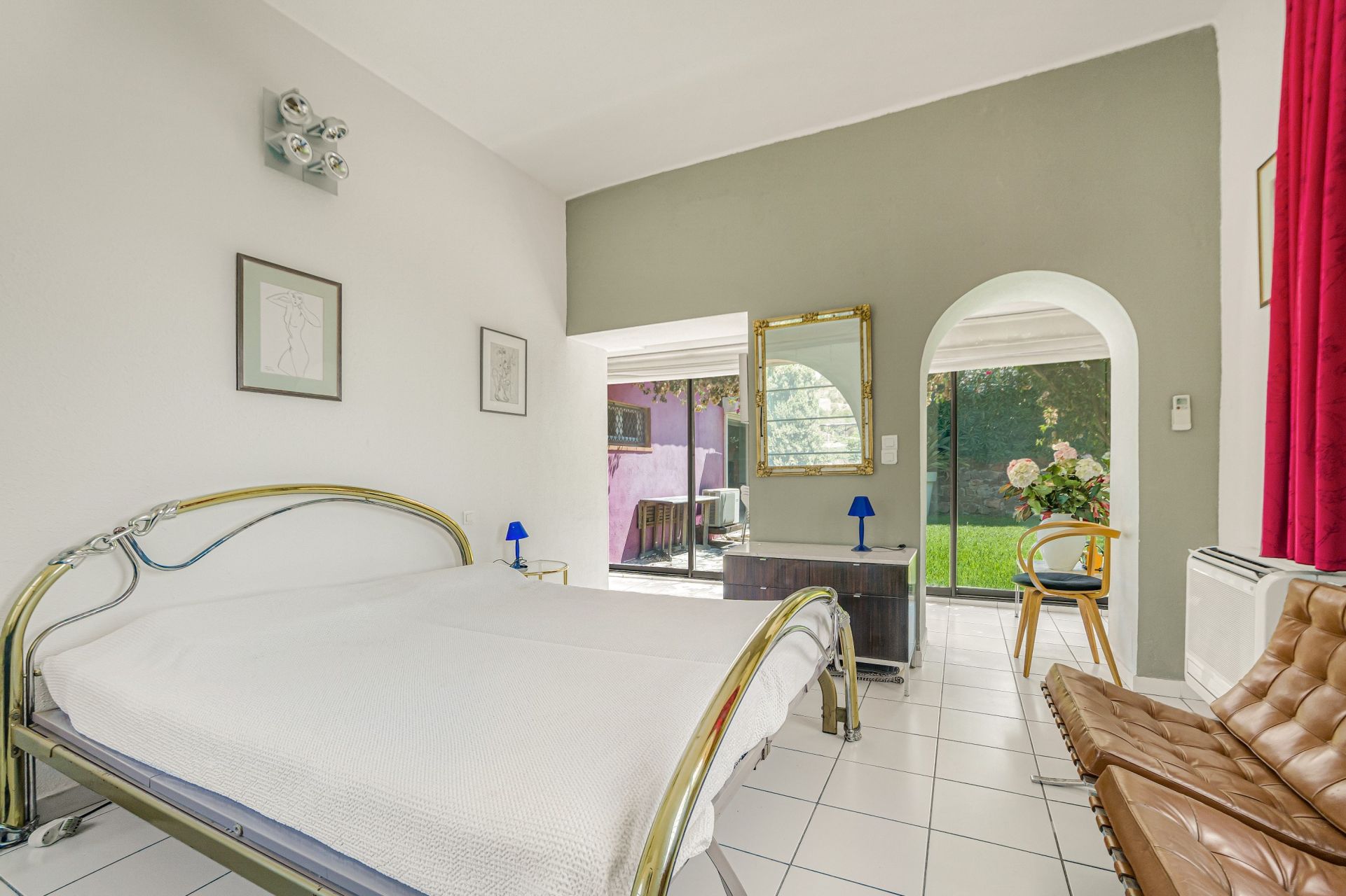 provencal house 7 Rooms for sale on THEOULE SUR MER (06590)