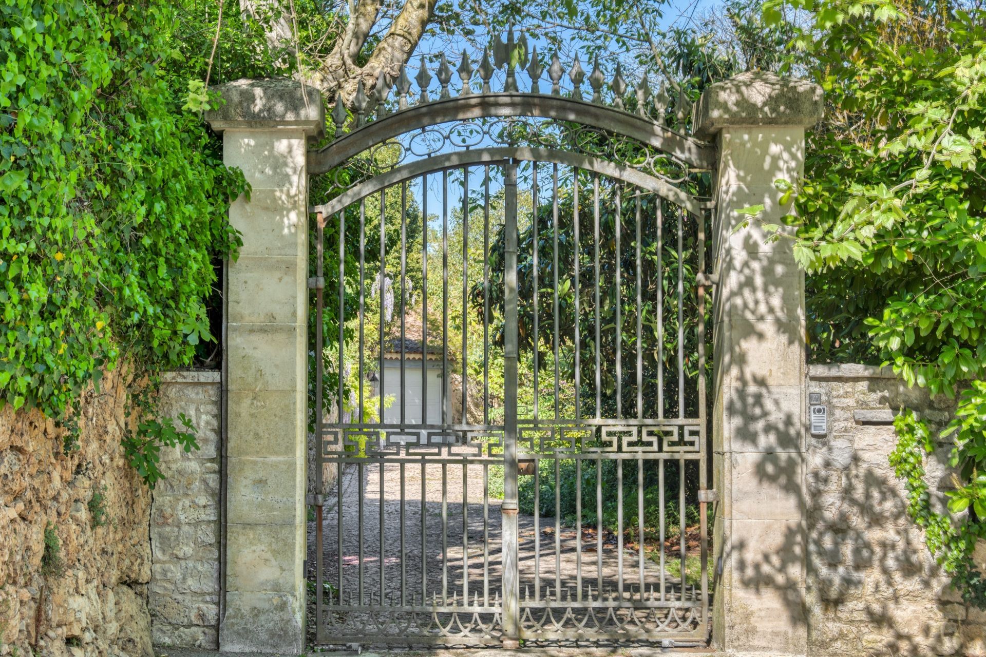 villa 6 Pièces en vente sur MONTAUROUX (83440)