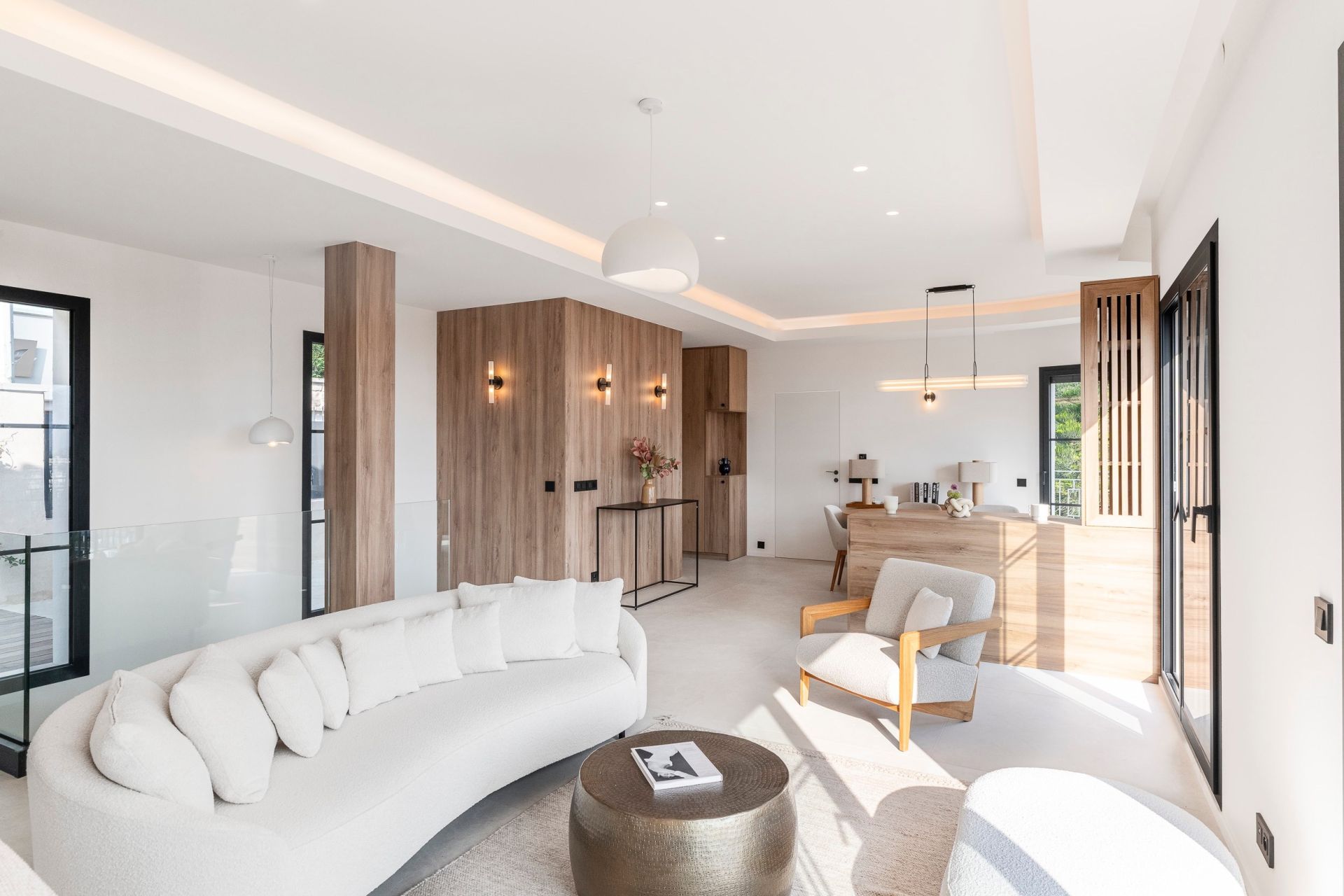 villa 5 Rooms for sale on ROQUEBRUNE CAP MARTIN (06190)