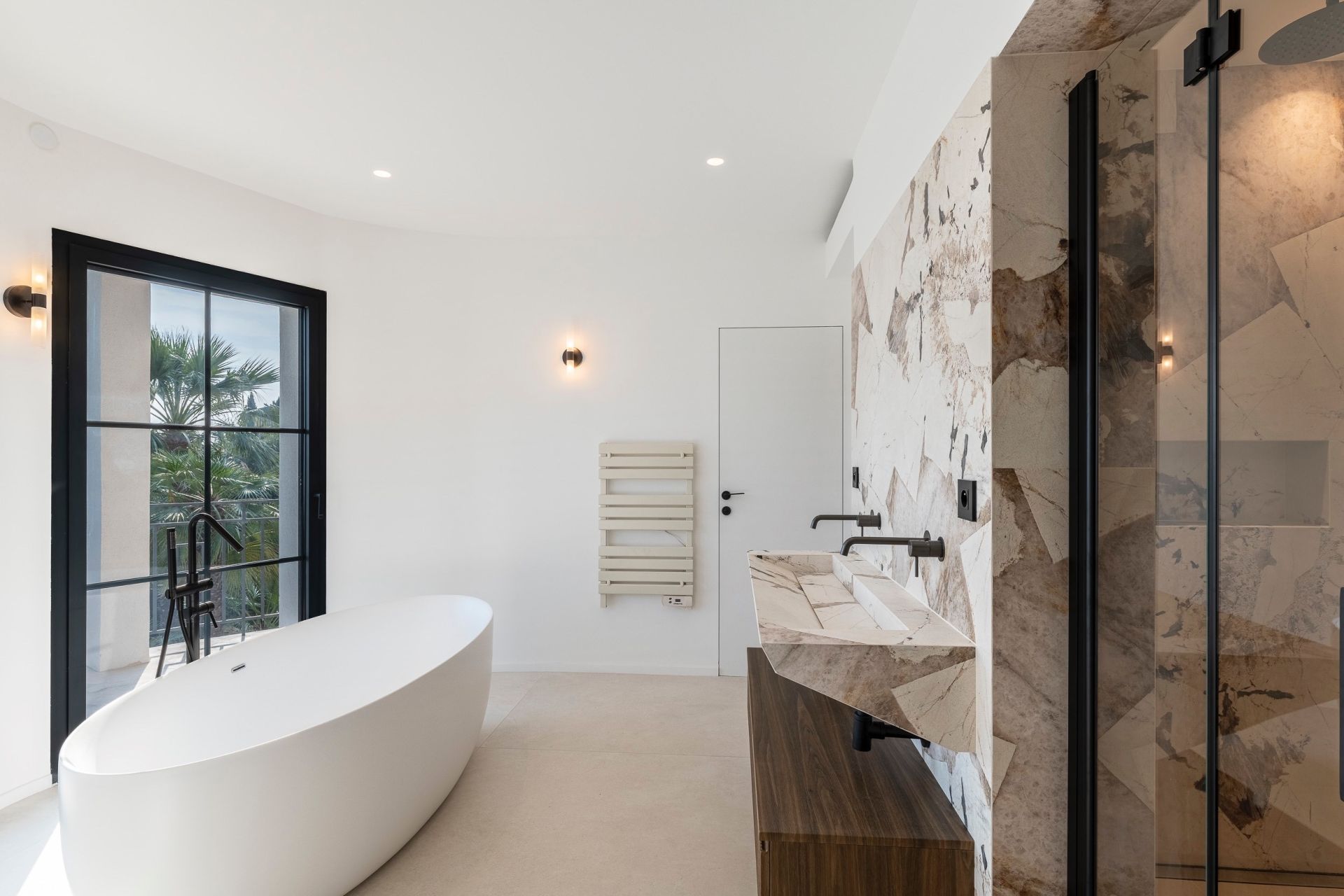 villa 5 Rooms for sale on ROQUEBRUNE CAP MARTIN (06190)