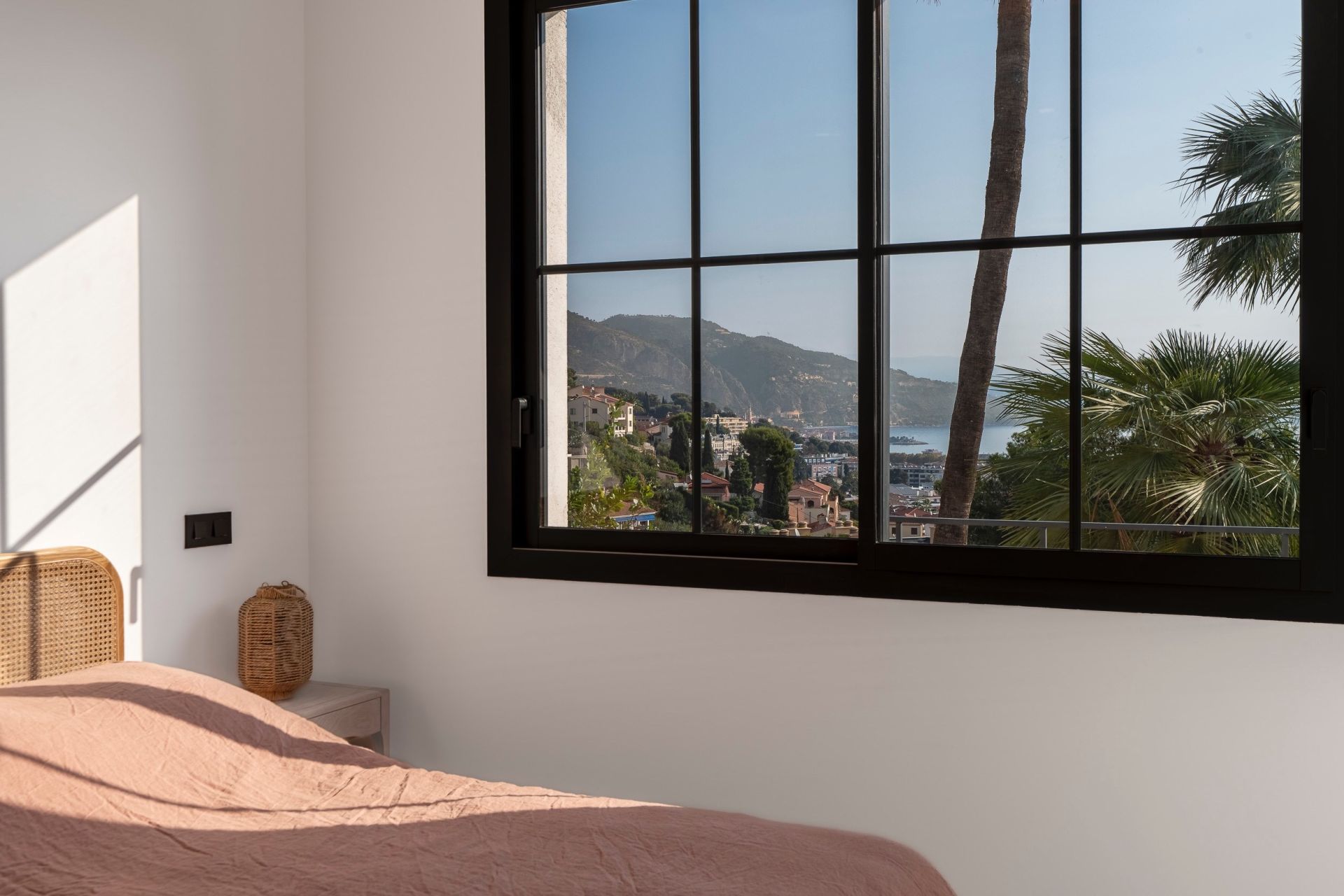 villa 5 Rooms for sale on ROQUEBRUNE CAP MARTIN (06190)