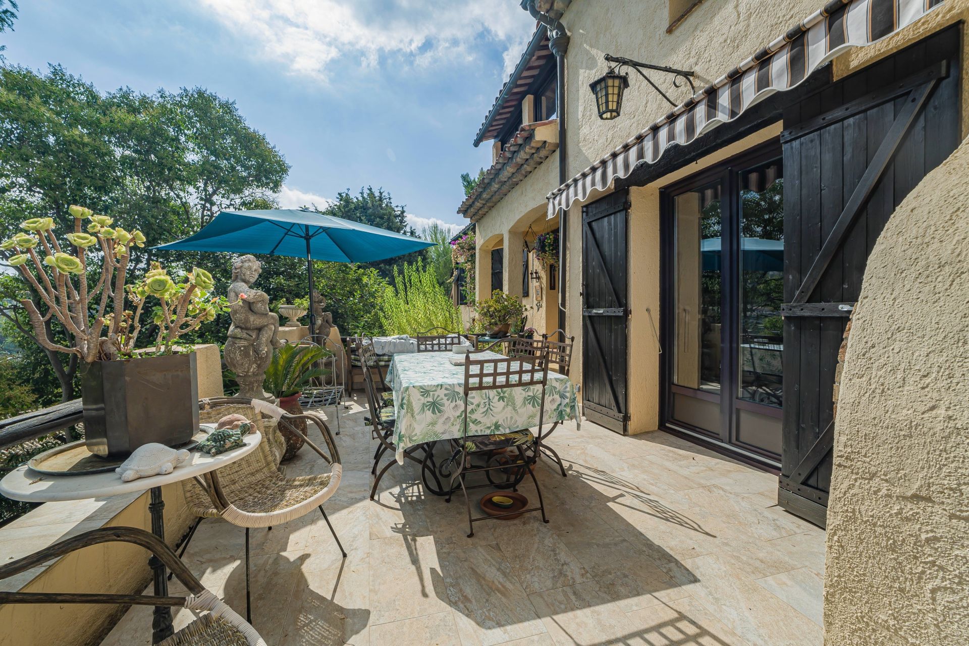 bastide 5 Rooms for sale on MOUGINS (06250)