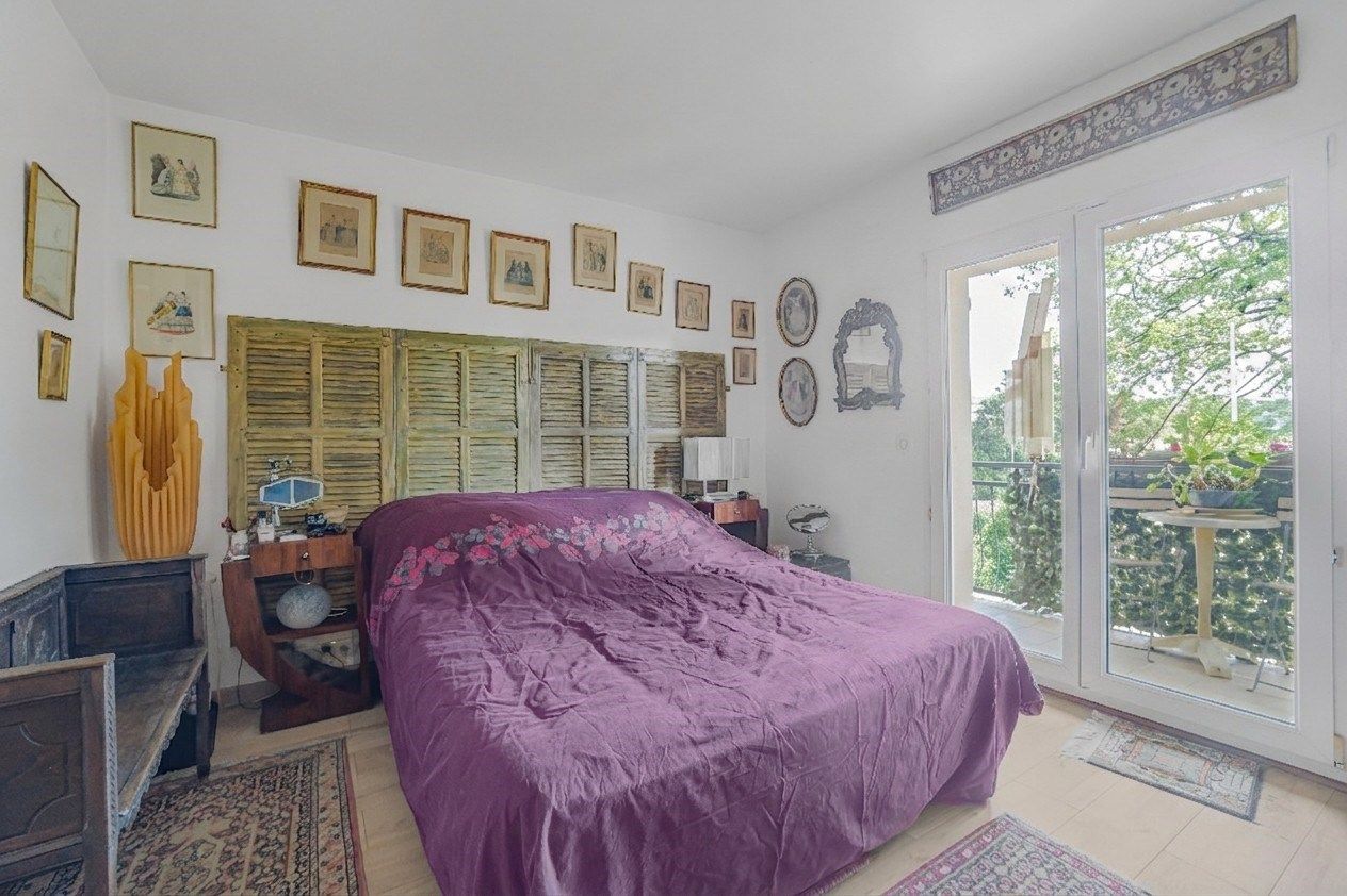 bastide 5 Rooms for sale on MOUGINS (06250)