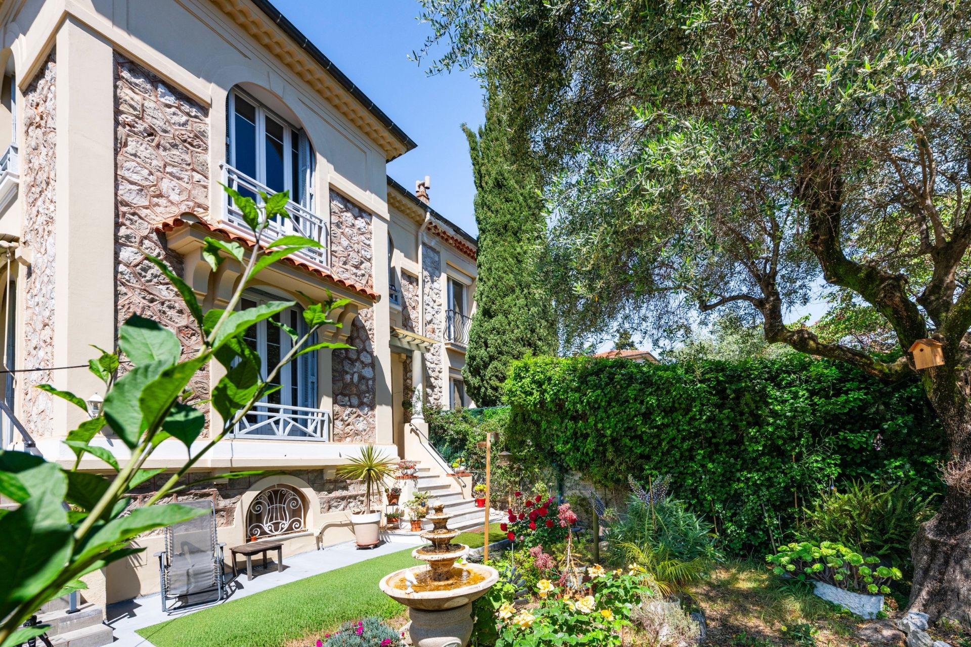 villa 6 Rooms for sale on NICE (06000)