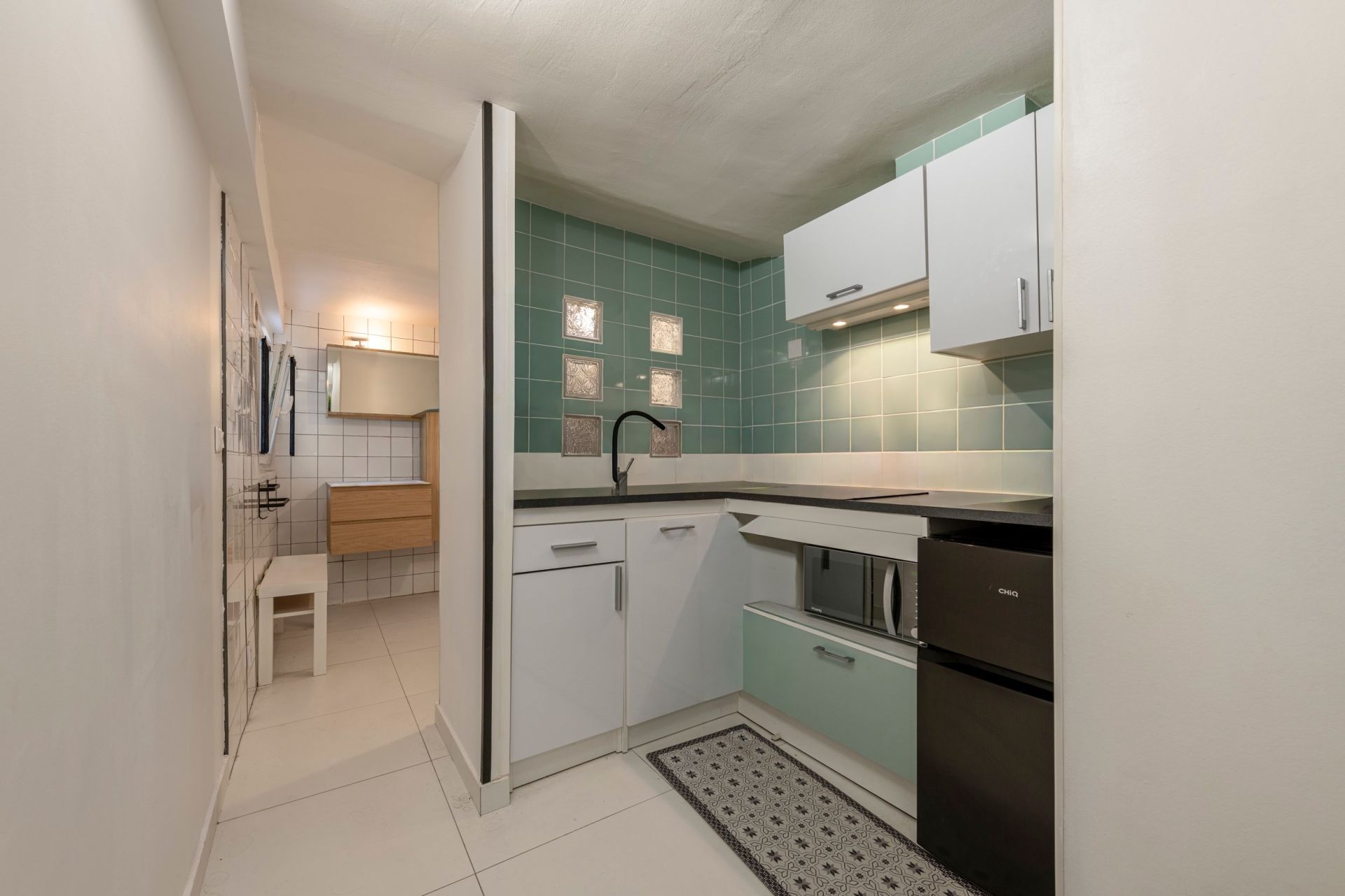 villa 6 Rooms for sale on NICE (06000)