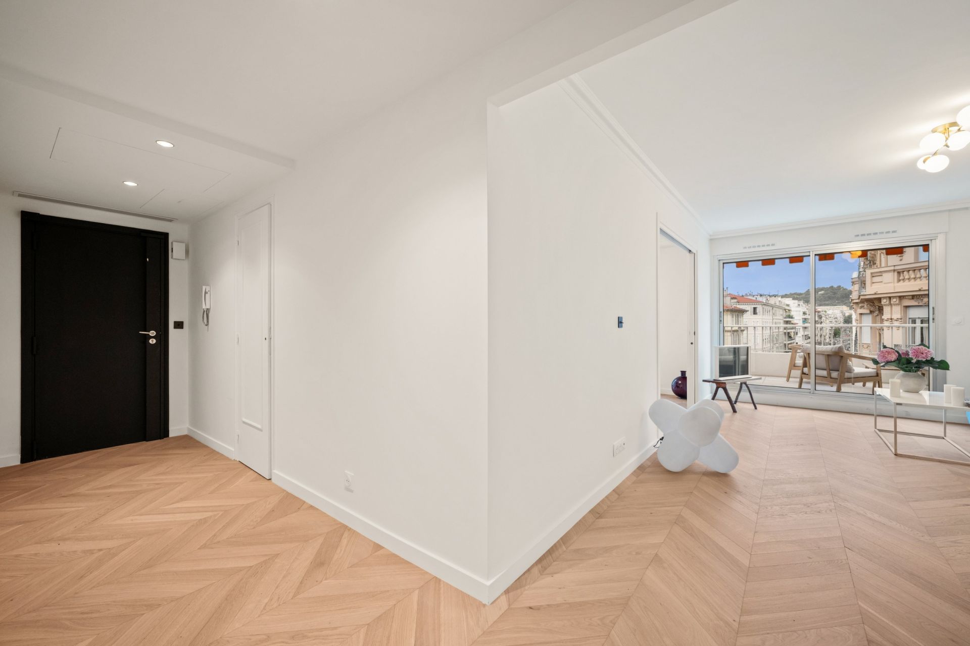 apartment 3 Rooms for sale on NICE (06000)