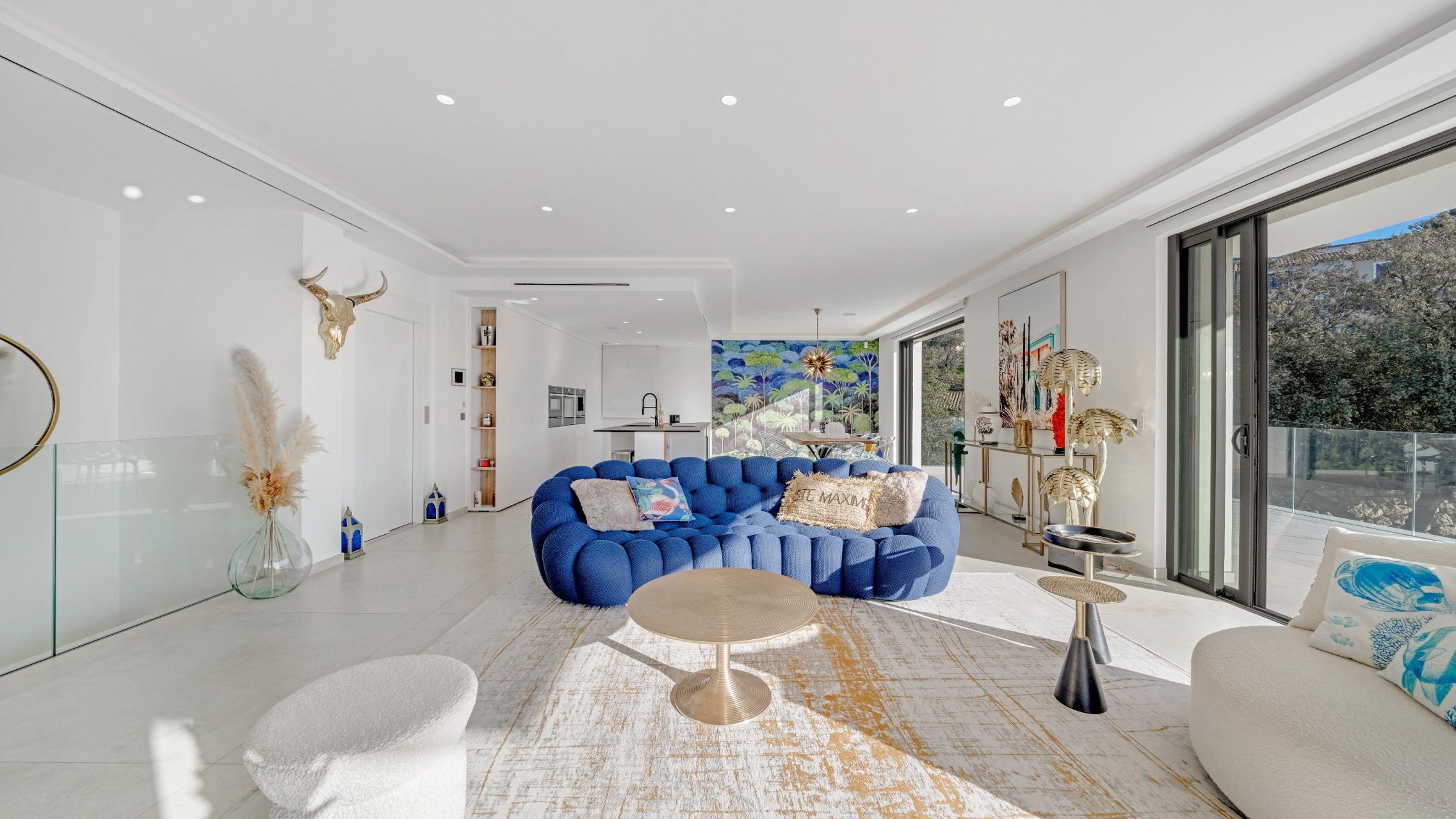 contemporary house 8 Rooms for sale on STE MAXIME (83120)