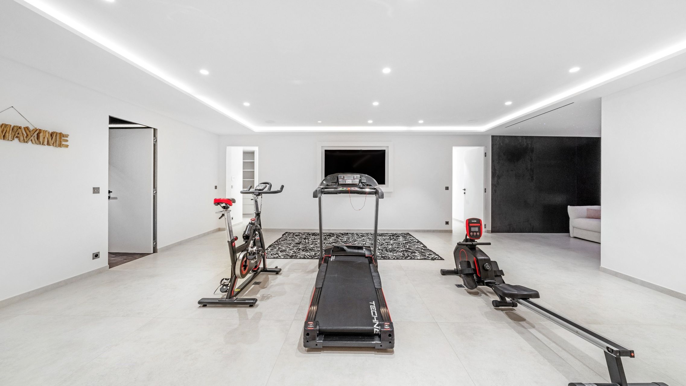 maison contemporaine 8 Pièces en vente sur STE MAXIME (83120)