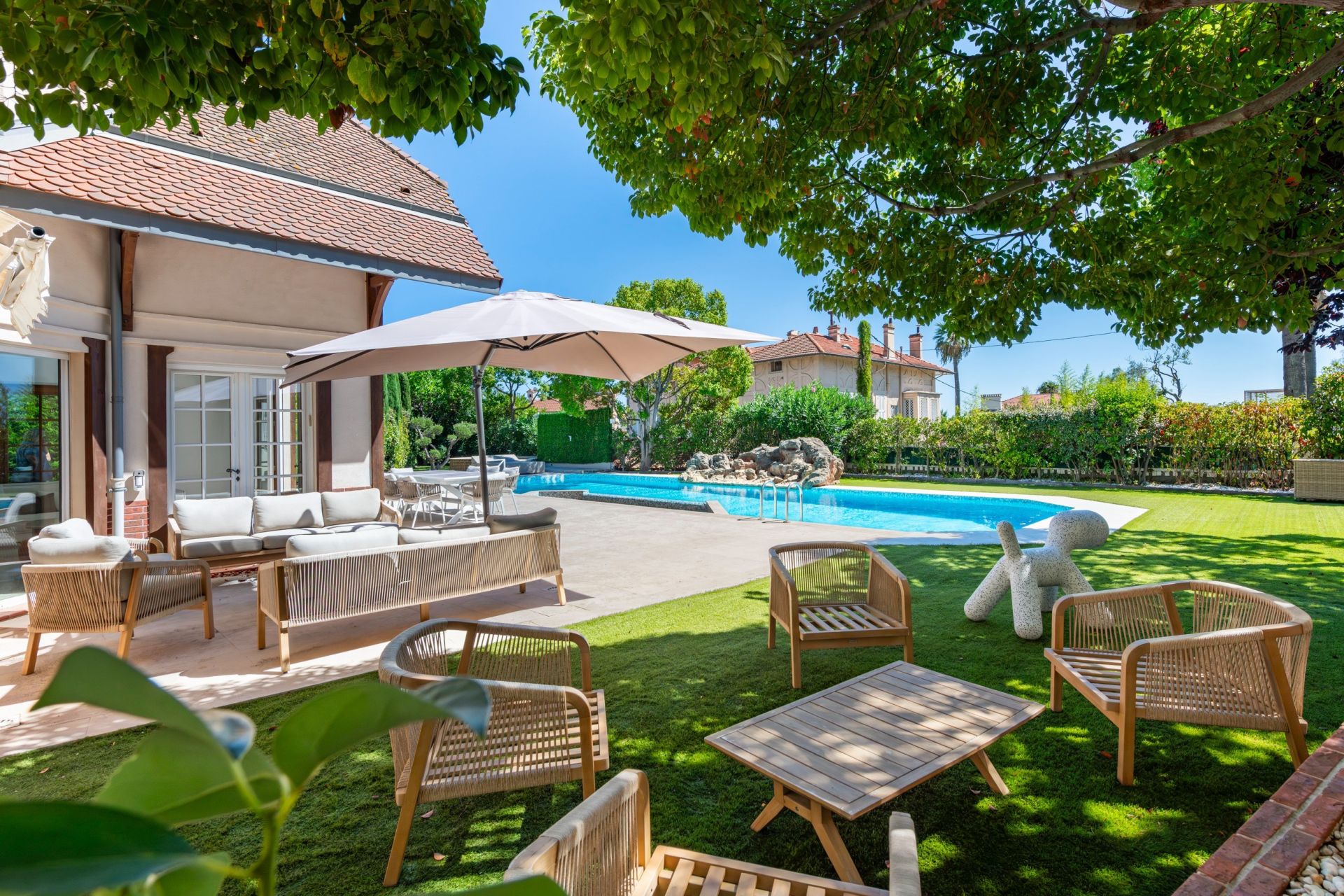 villa 9 Pièces en vente sur CANNES (06400)