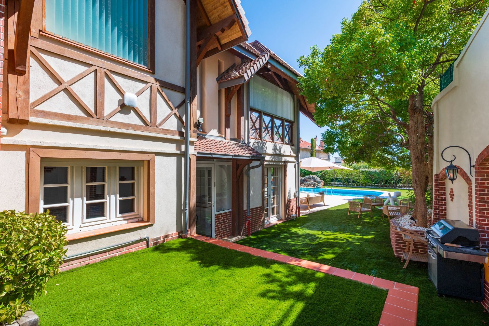 villa 9 Pièces en vente sur CANNES (06400)