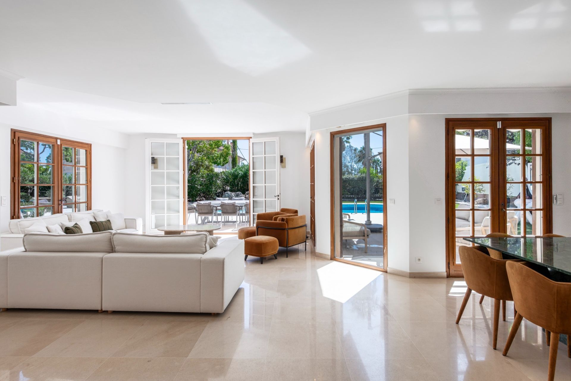 villa 9 Pièces en vente sur CANNES (06400)