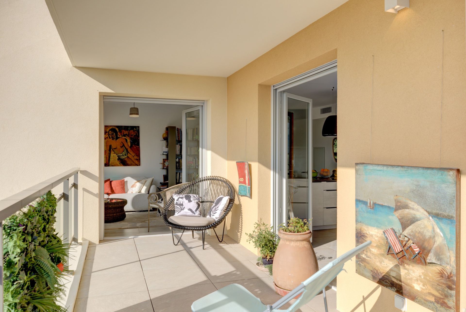 apartment 3 Rooms for sale on ANTIBES (06600)