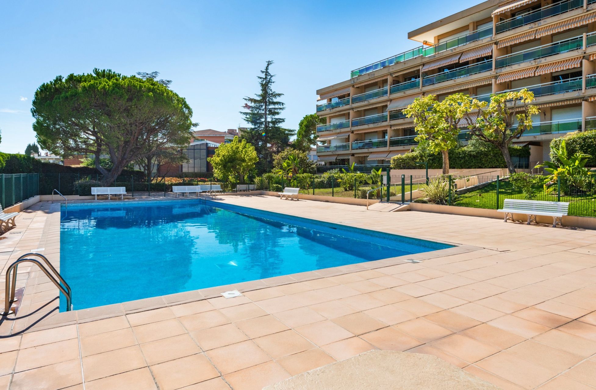 apartment 2 Rooms for sale on LE CANNET (06110)